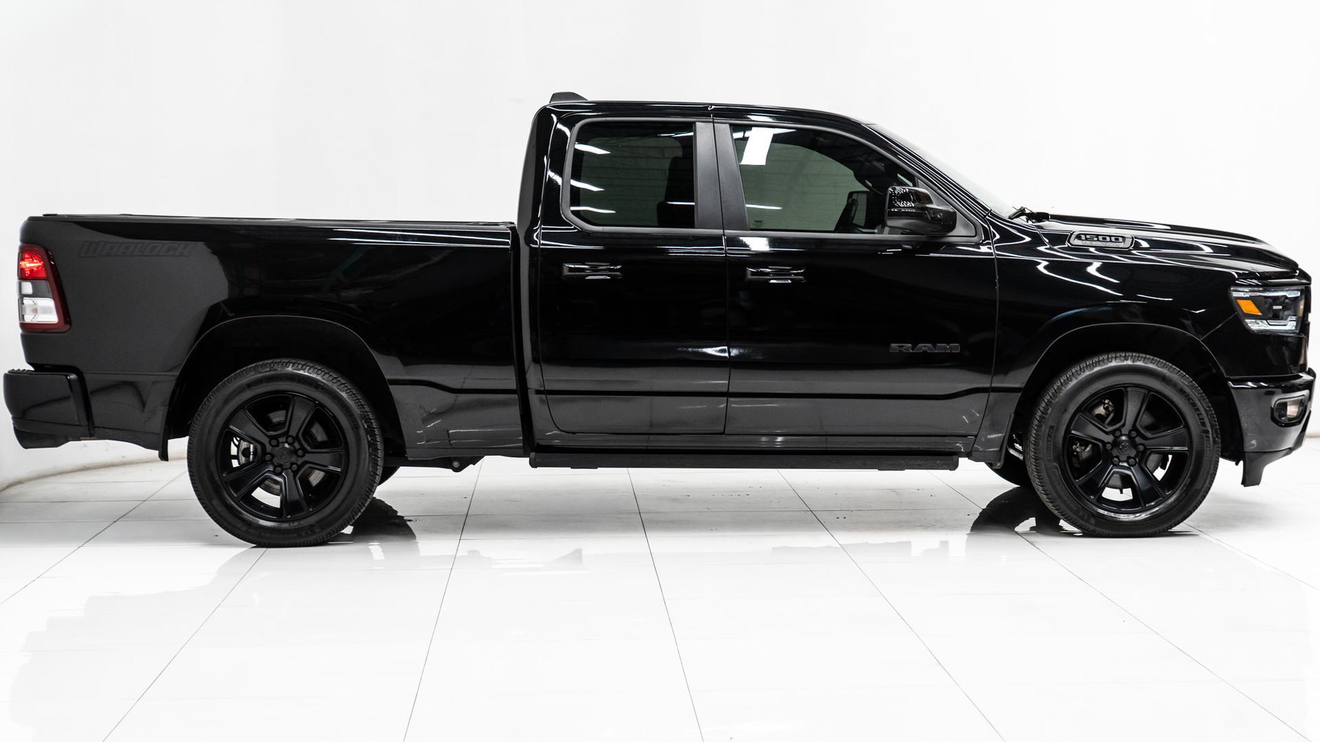 2022 RAM 1500 in DIAMOND BLACK CRYSTAL PEARLCOAT, photo 4 of 51