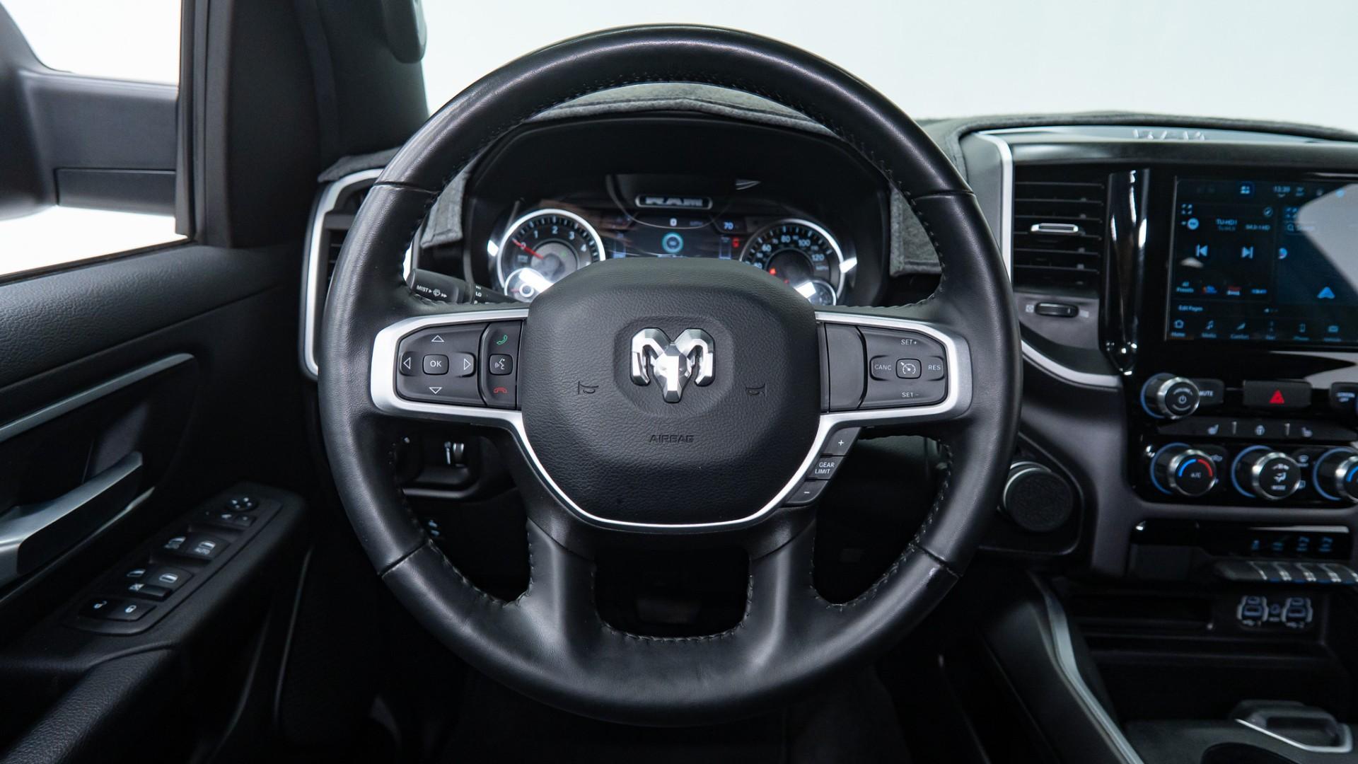 2022 RAM 1500 in DIAMOND BLACK CRYSTAL PEARLCOAT, photo 35 of 51