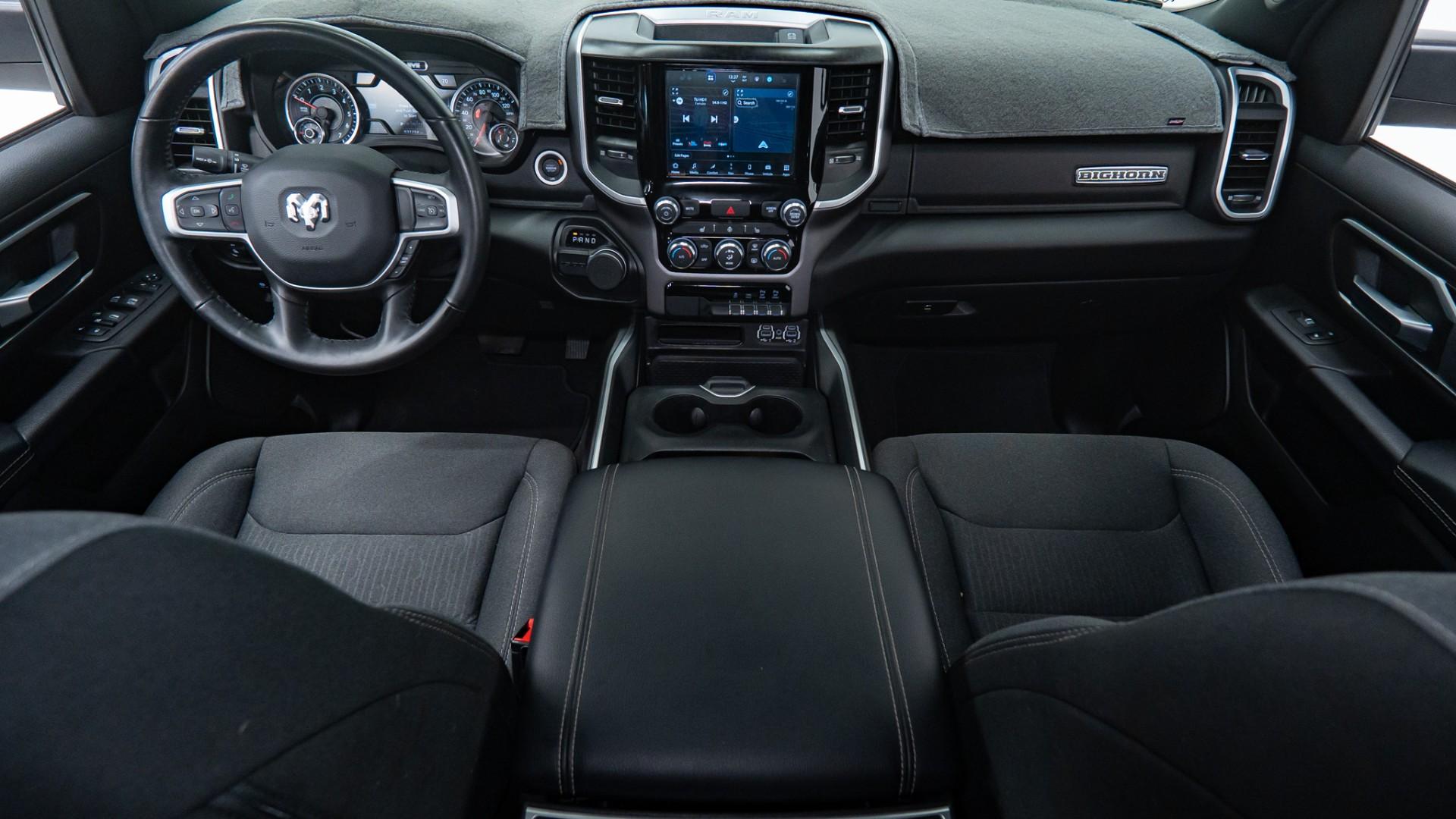 2022 RAM 1500 in DIAMOND BLACK CRYSTAL PEARLCOAT, photo 37 of 51