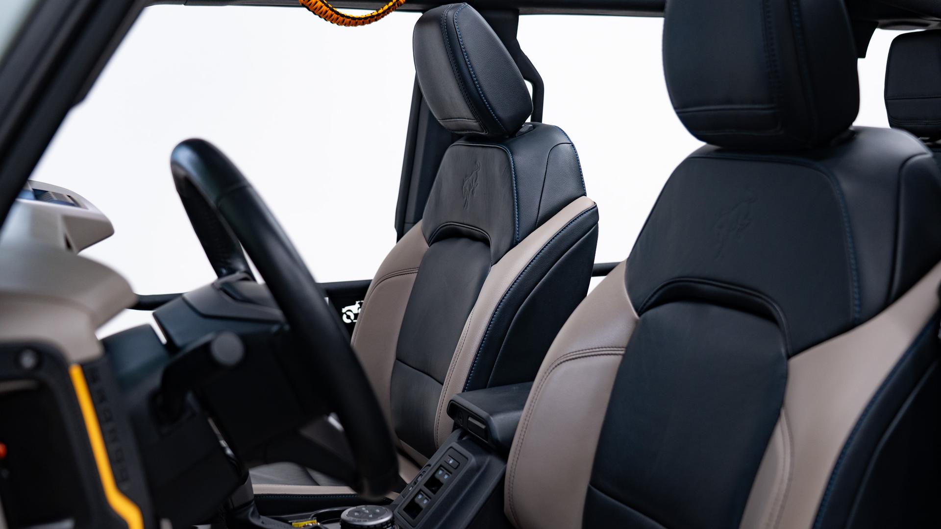 2022 FORD BRONCO in Gray, photo 16 of 60