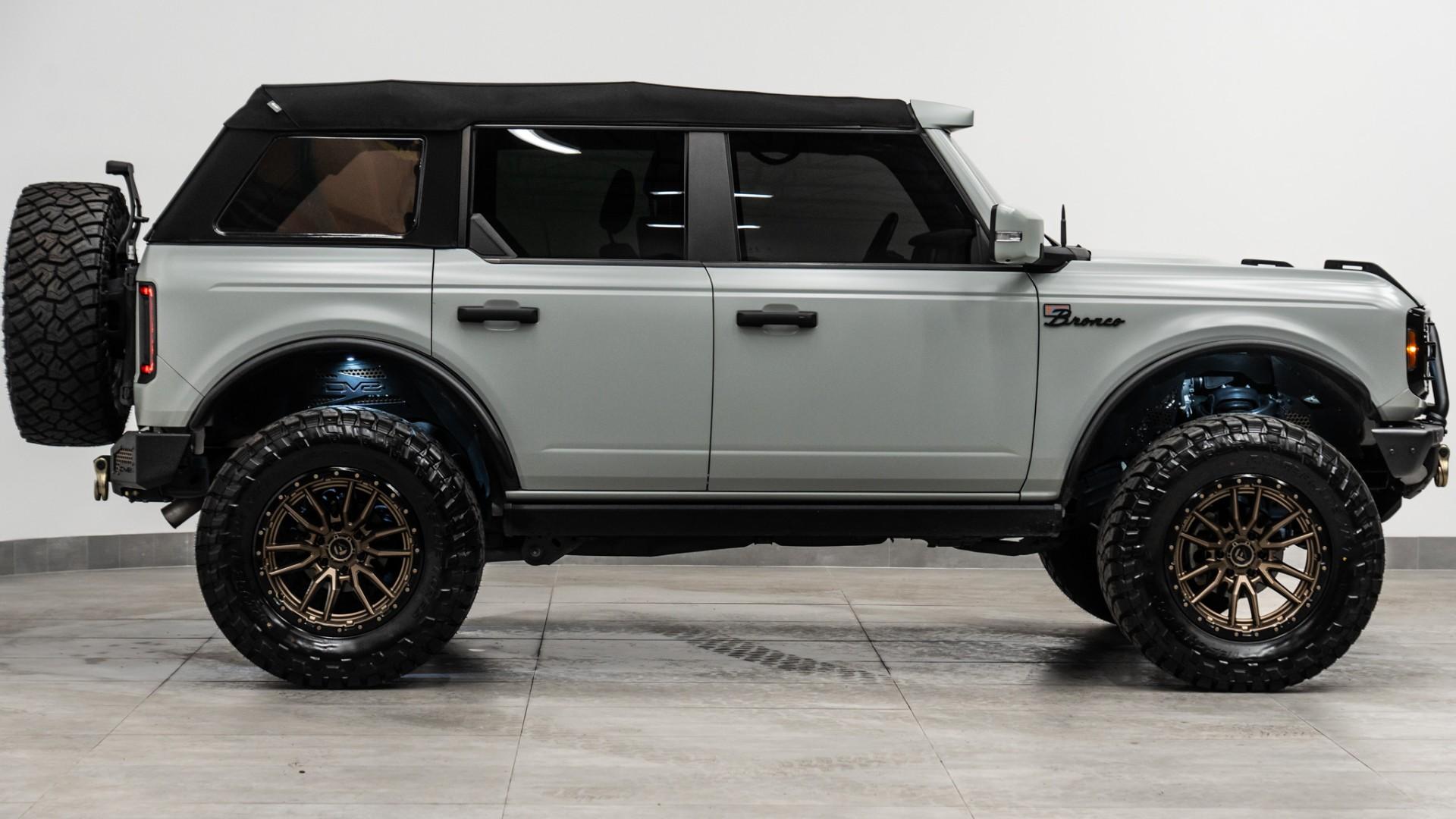 2022 FORD BRONCO in Gray, photo 5 of 60