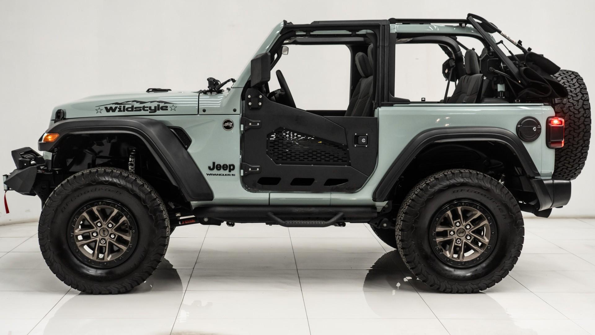 2024 JEEP WRANGLER in Green, photo 12 of 59