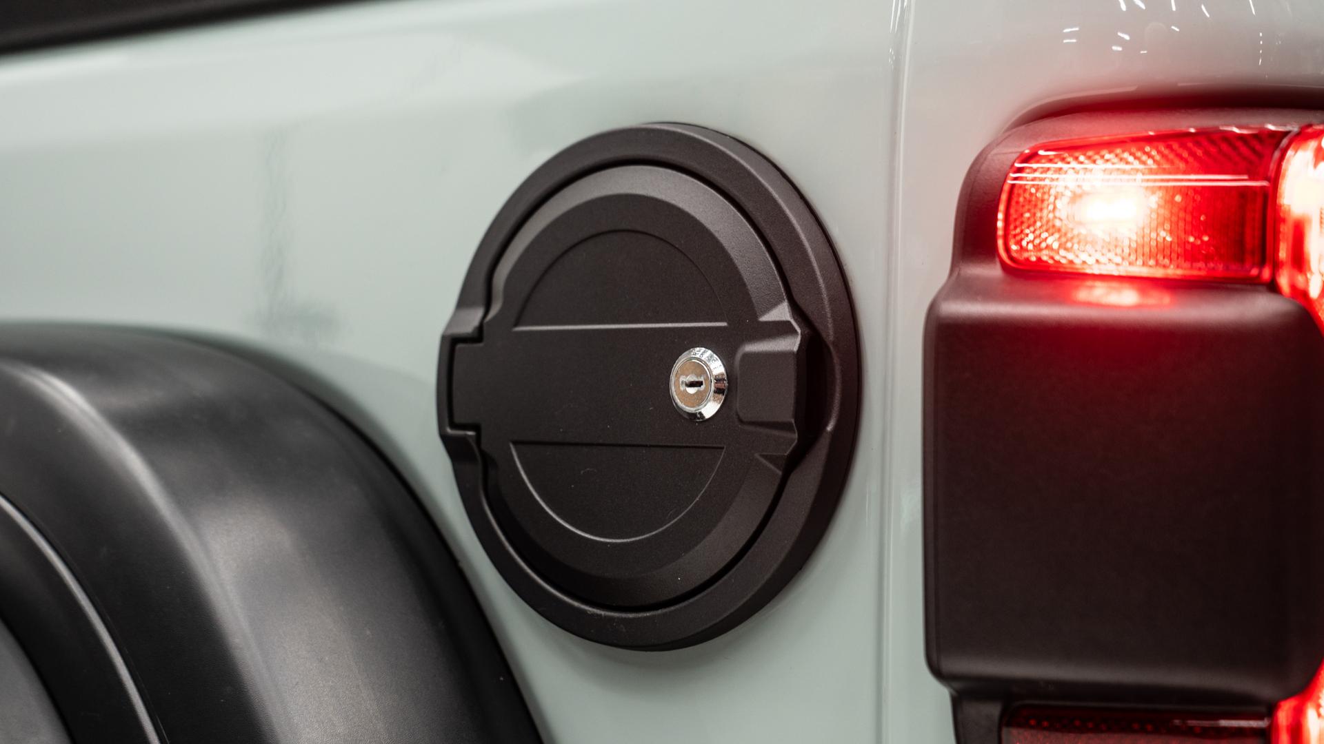2024 JEEP WRANGLER in Green, photo 33 of 59