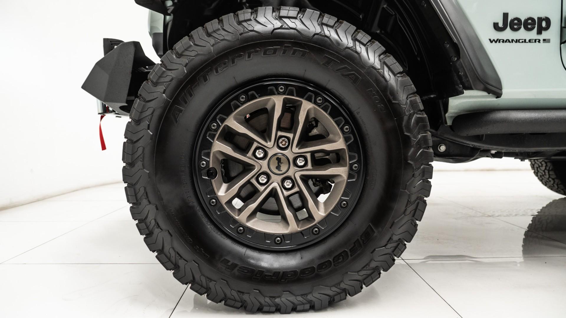 2024 JEEP WRANGLER in Green, photo 25 of 59