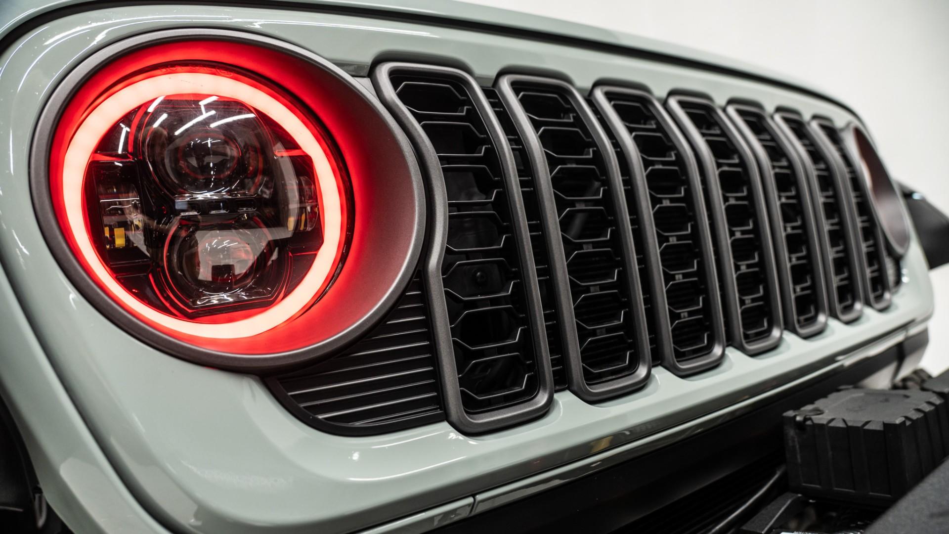 2024 JEEP WRANGLER in Green, photo 22 of 59