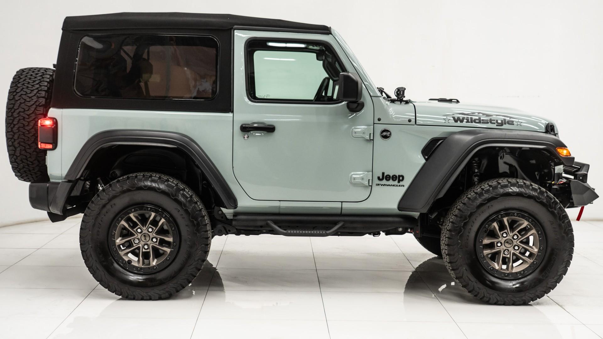 2024 JEEP WRANGLER in Green, photo 6 of 59