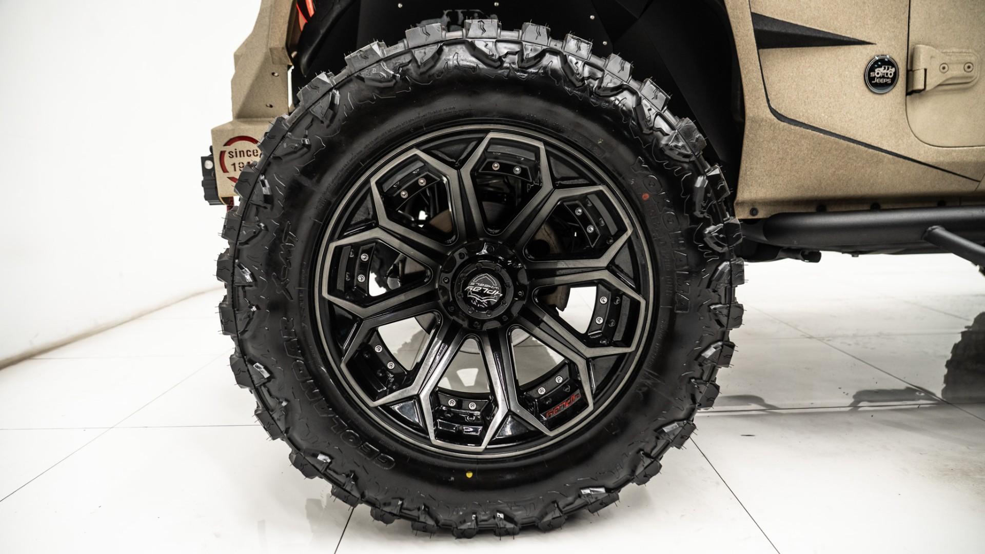2019 JEEP WRANGLER in Tan, photo 30 of 60