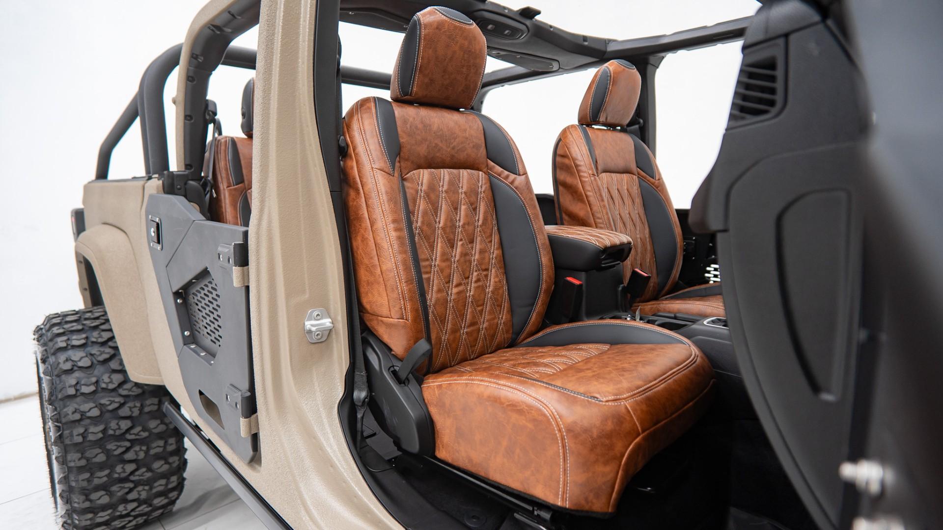 2025 JEEP GLADIATOR in Tan, photo 42 of 55