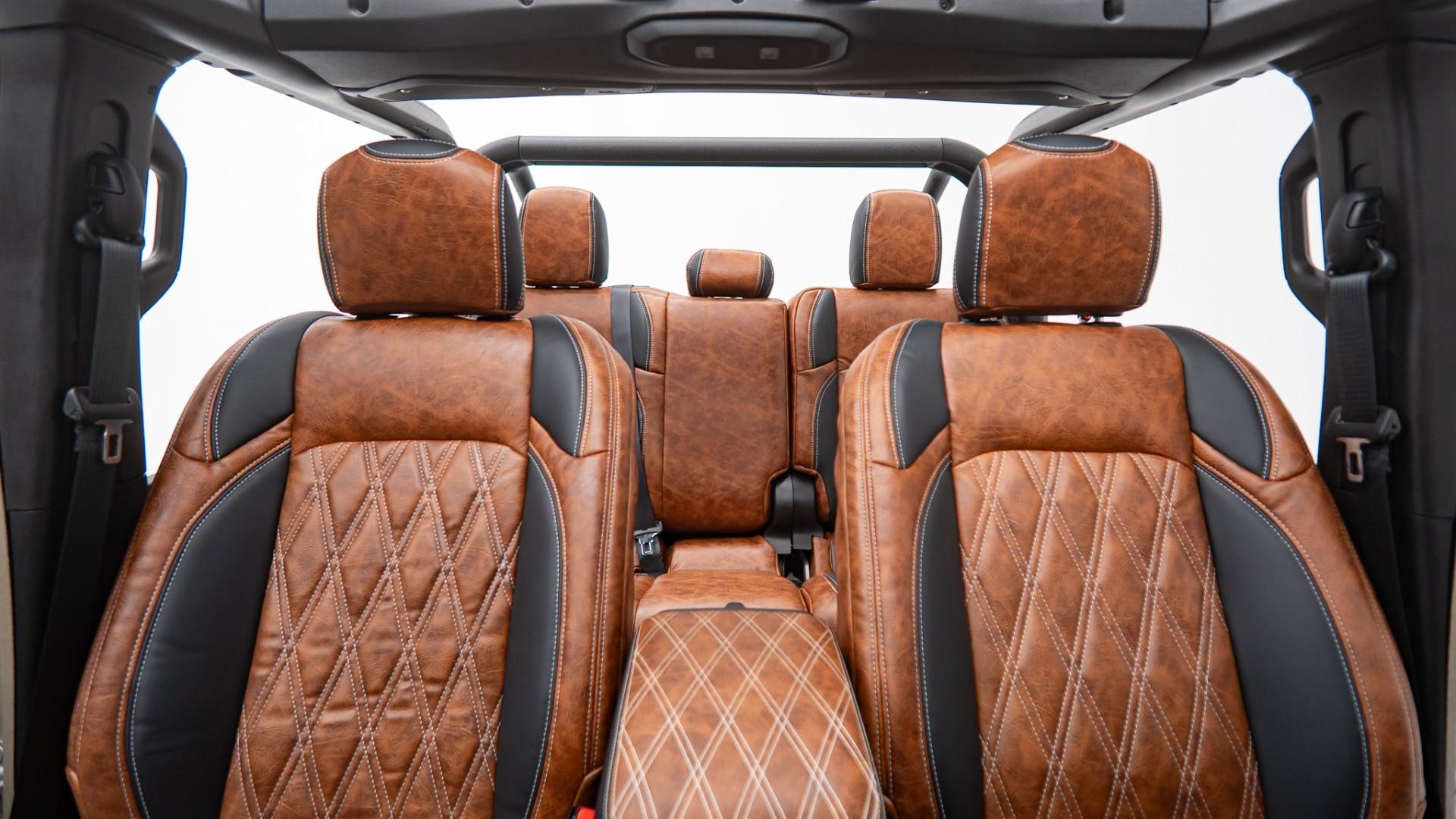 2025 JEEP GLADIATOR in Tan, photo 32 of 55