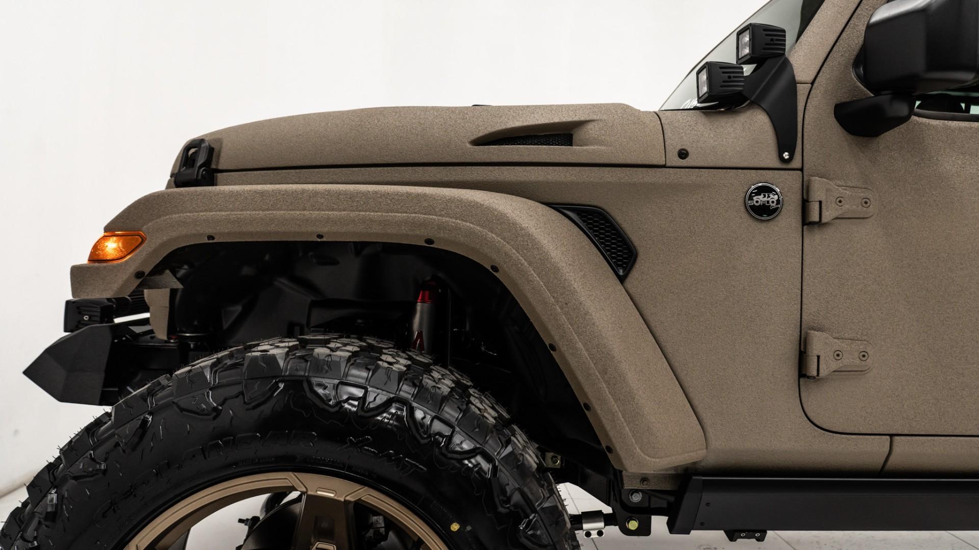 2025 JEEP GLADIATOR in Tan, photo 22 of 55