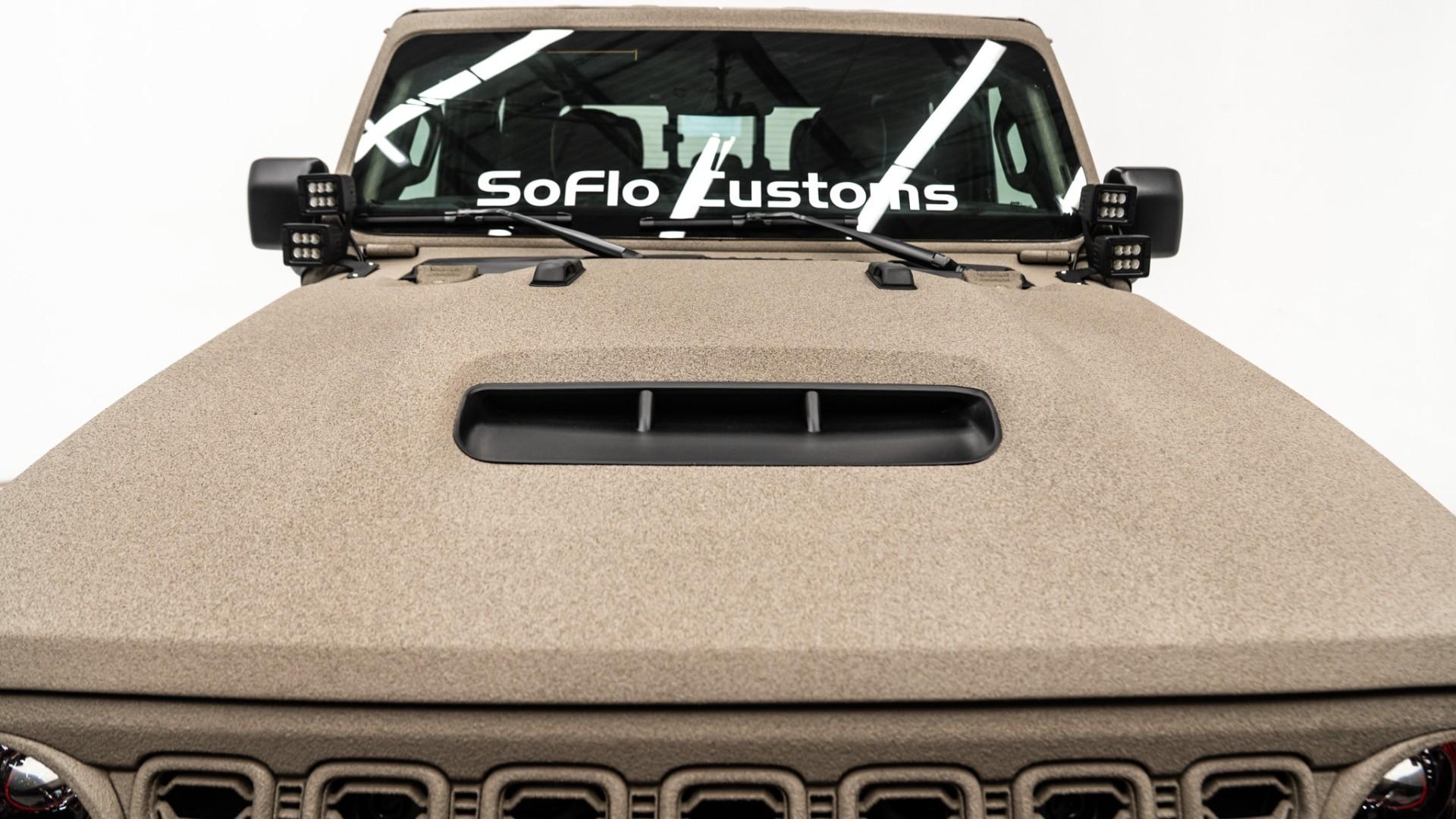 2025 JEEP GLADIATOR in Tan, photo 19 of 55