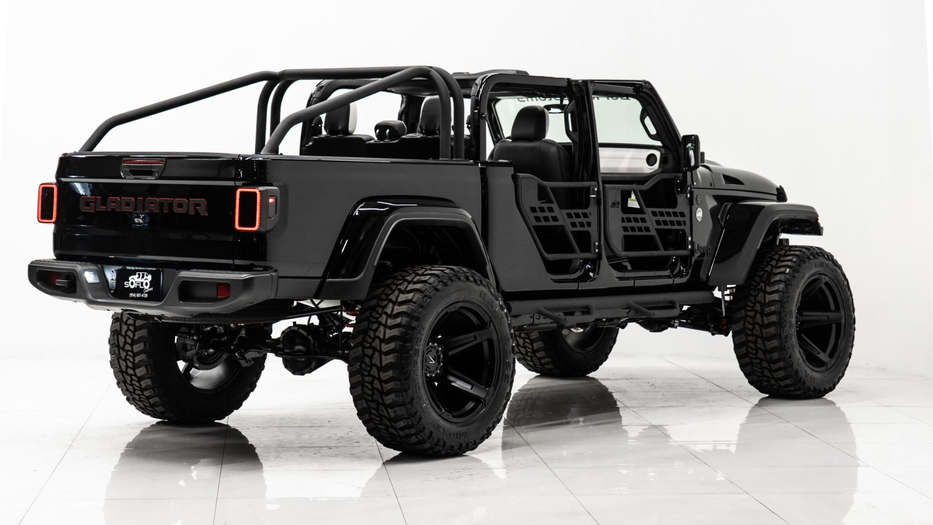 2025 JEEP GLADIATOR in Black, photo 10 of 54