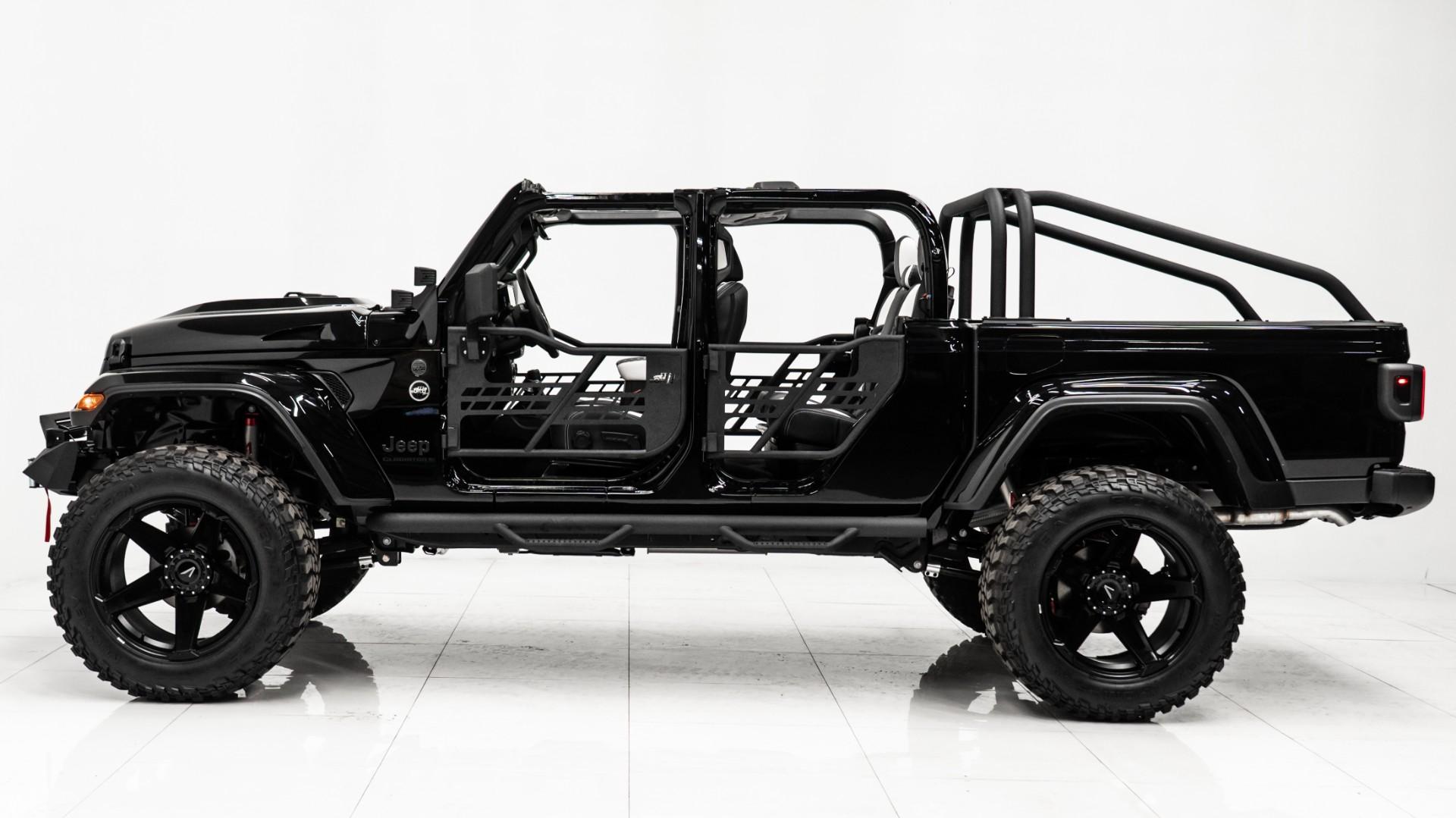 2025 JEEP GLADIATOR in Black, photo 9 of 54