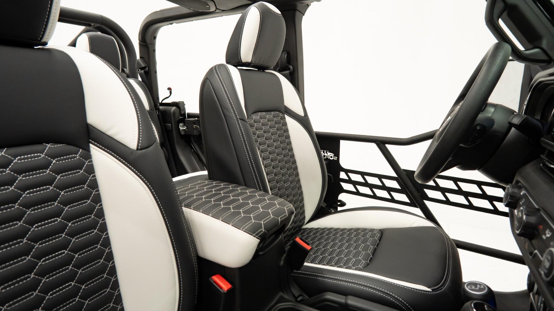 2025 JEEP GLADIATOR in Black, photo 48 of 54