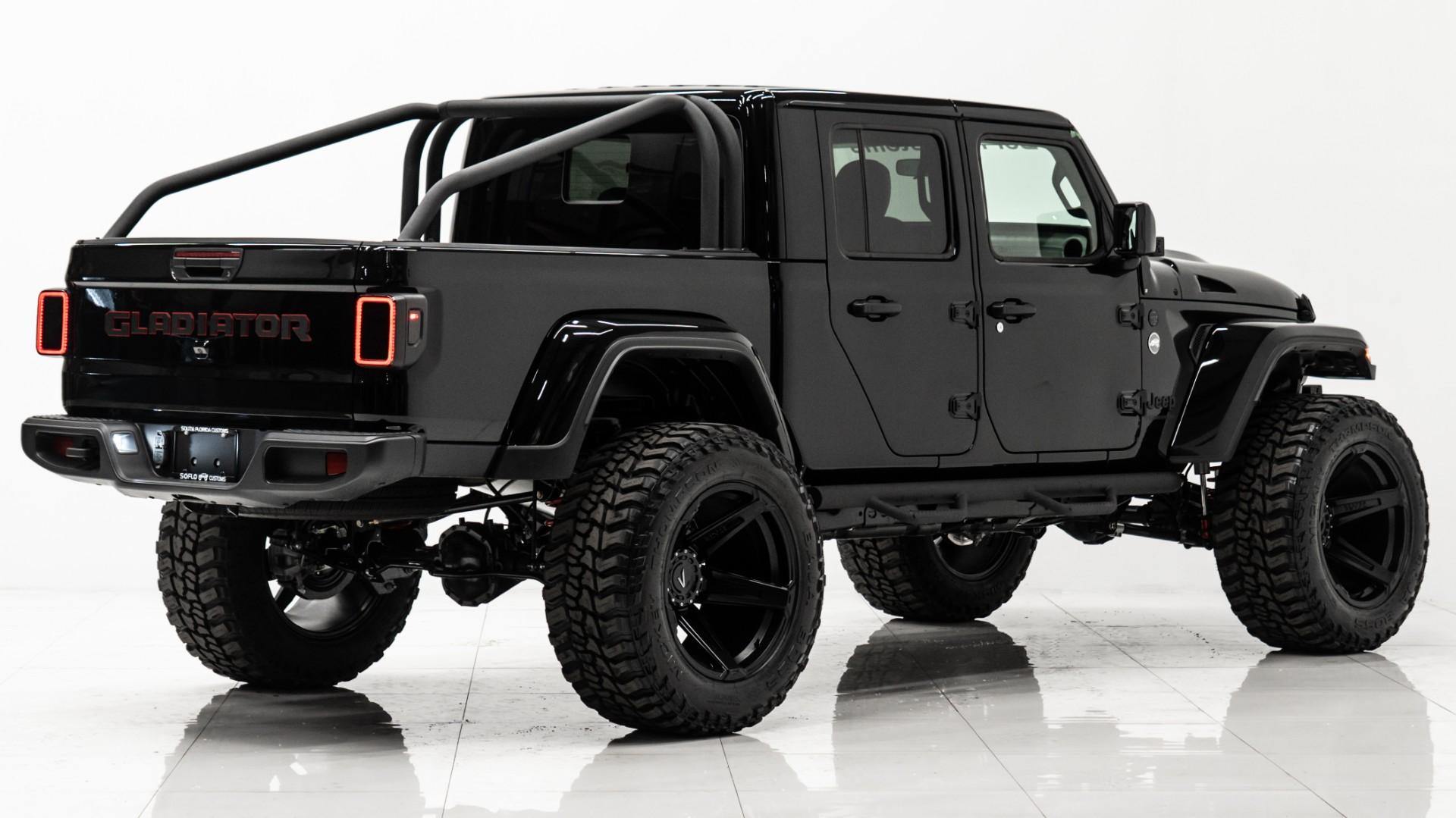 2025 JEEP GLADIATOR in Black, photo 7 of 54