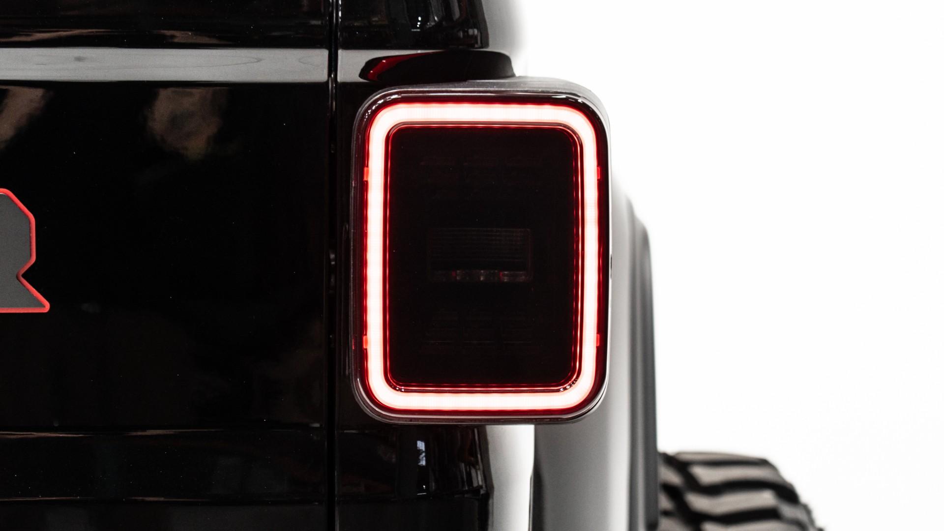 2025 JEEP GLADIATOR in Black, photo 30 of 54