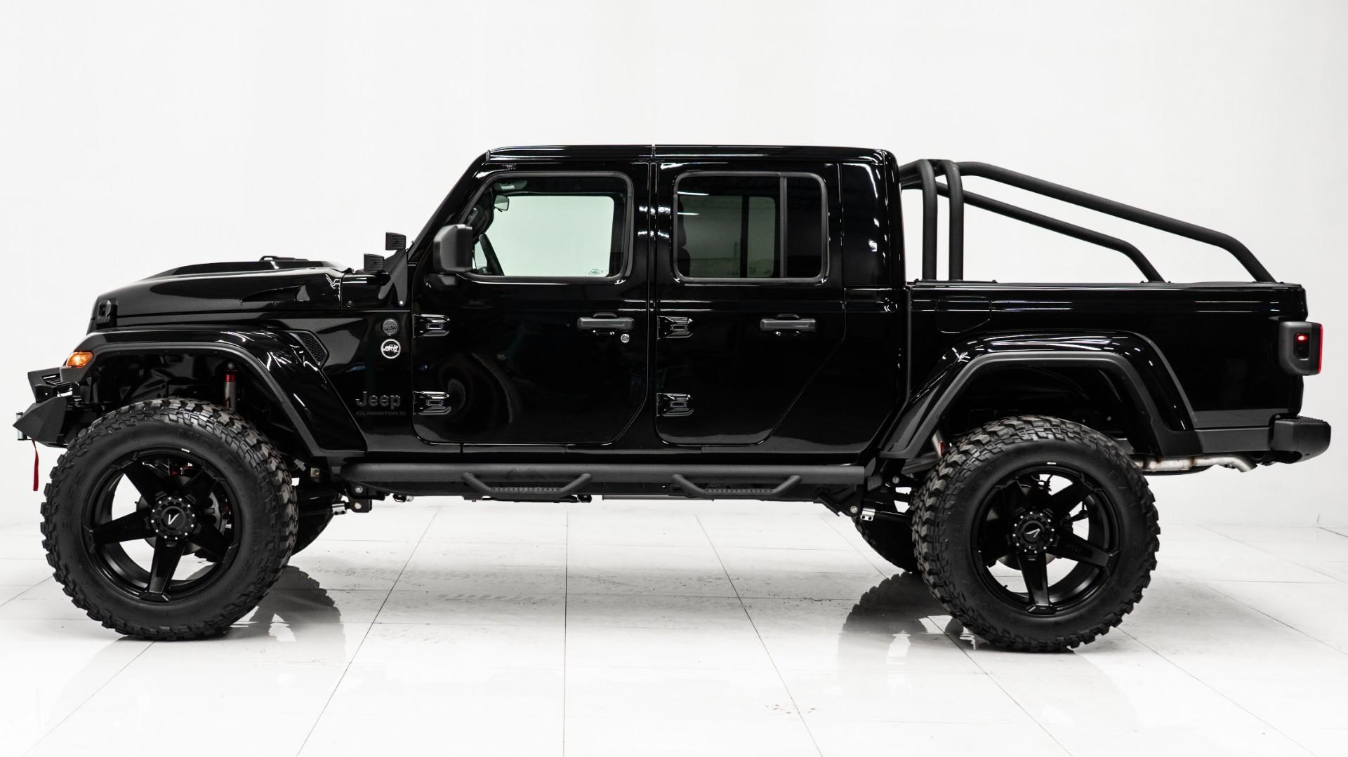 2025 JEEP GLADIATOR in Black, photo 5 of 54