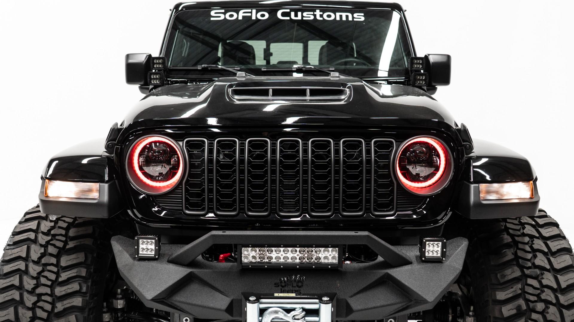2025 JEEP GLADIATOR in Black, photo 16 of 54