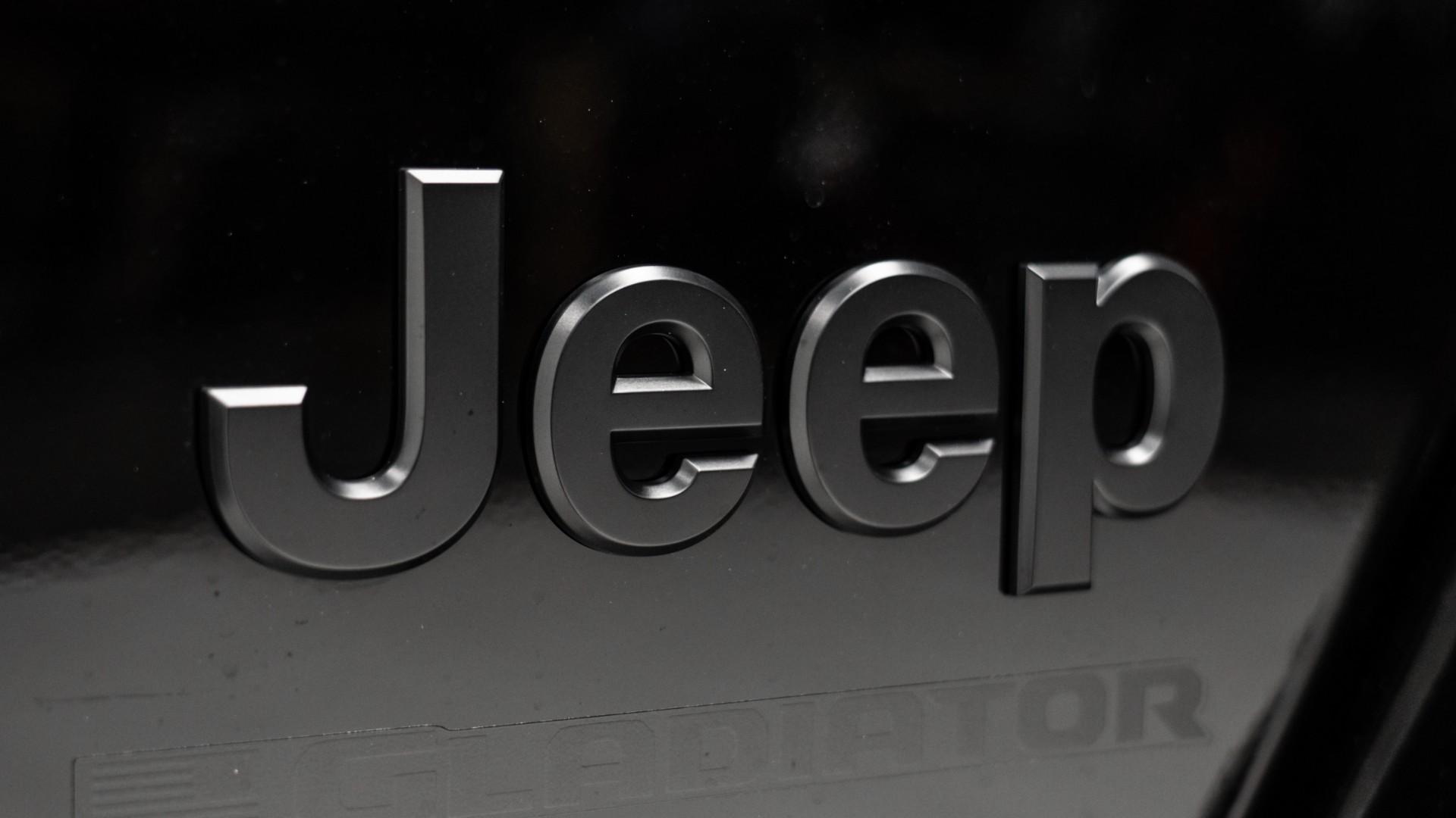 2025 JEEP GLADIATOR in Black, photo 27 of 54
