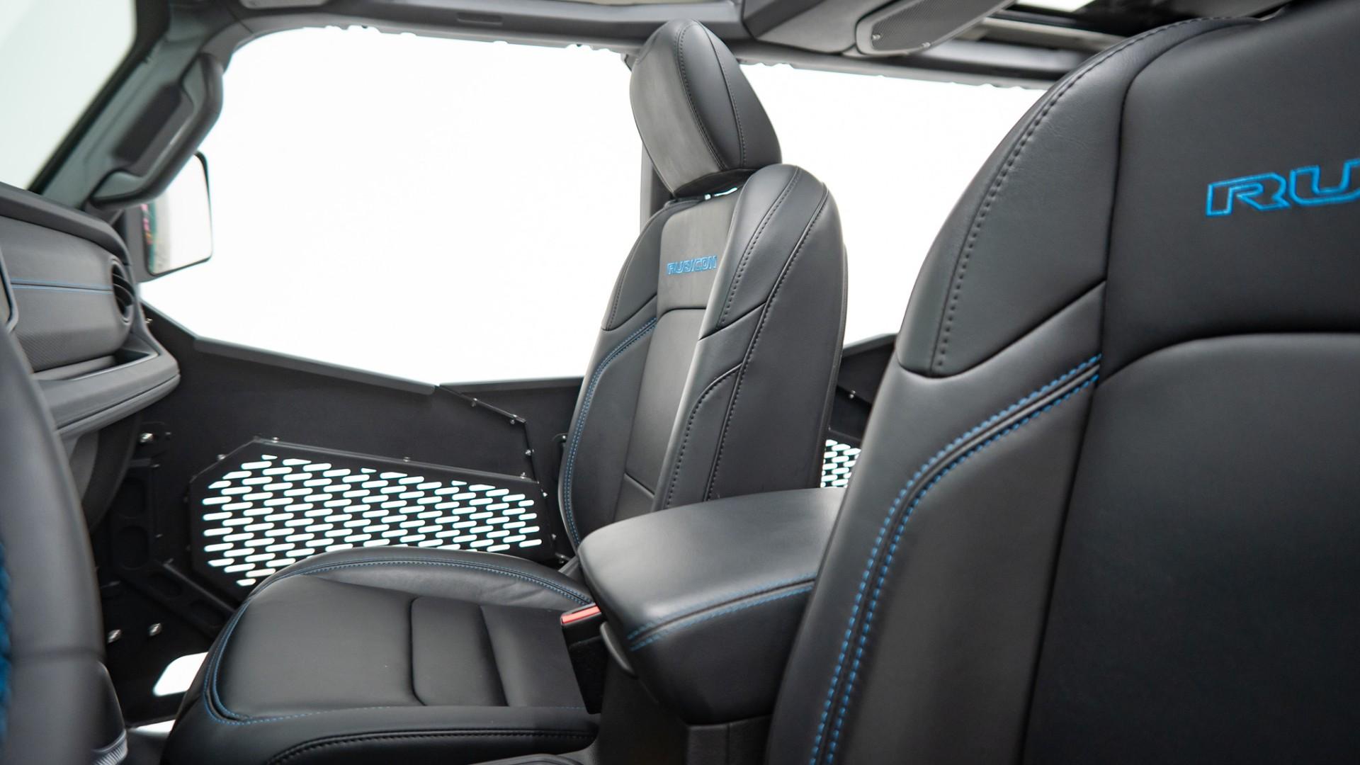 2024 JEEP WRANGLER 4XE in Black, photo 41 of 59