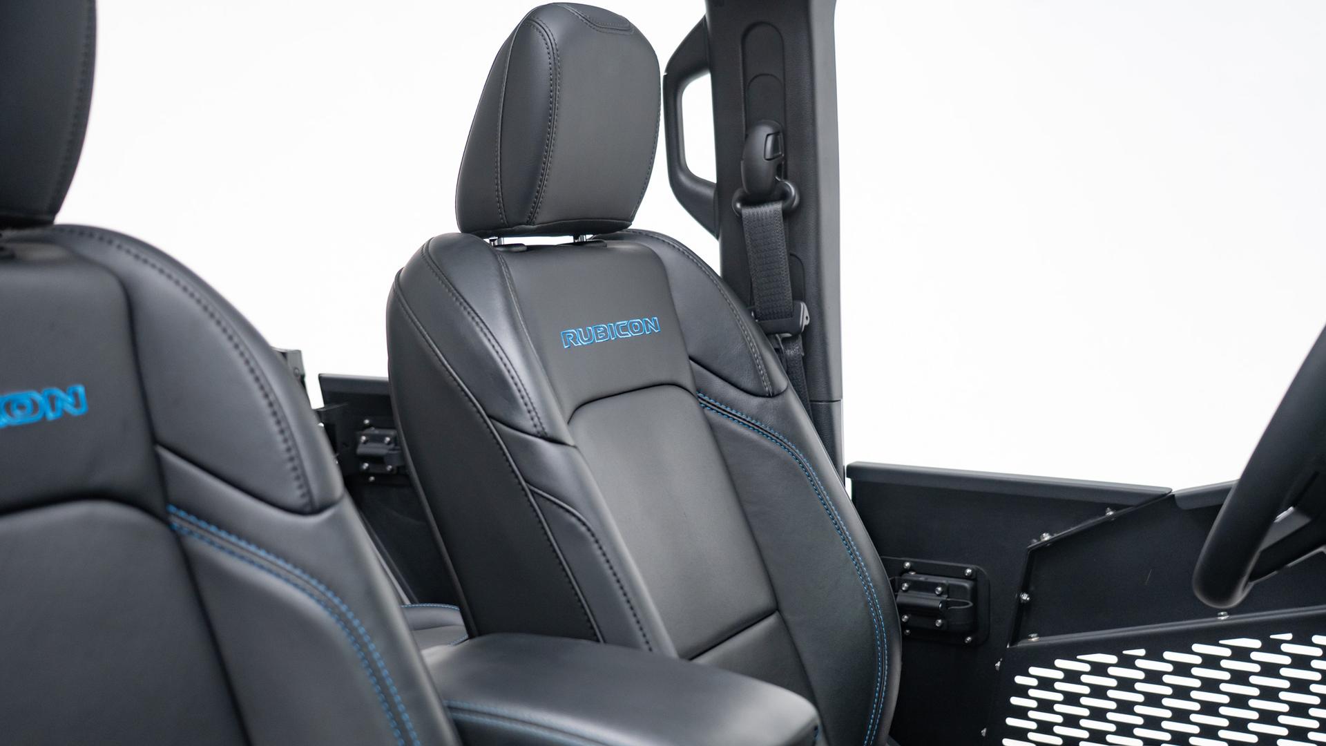 2024 JEEP WRANGLER 4XE in Black, photo 46 of 59