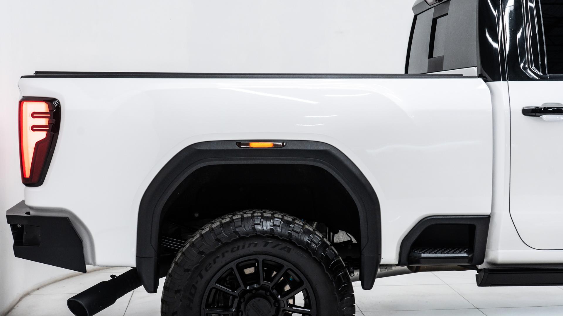2025 GMC SIERRA 2500HD in White, photo 6 of 60