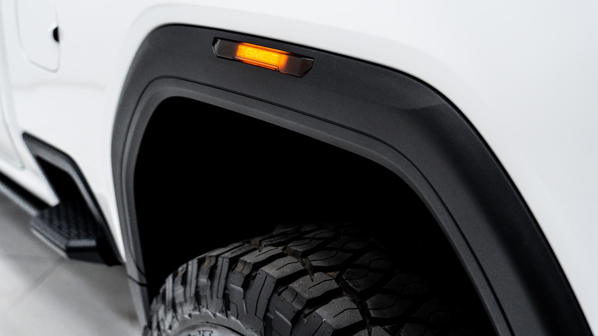 2025 GMC SIERRA 2500HD in White, photo 24 of 60