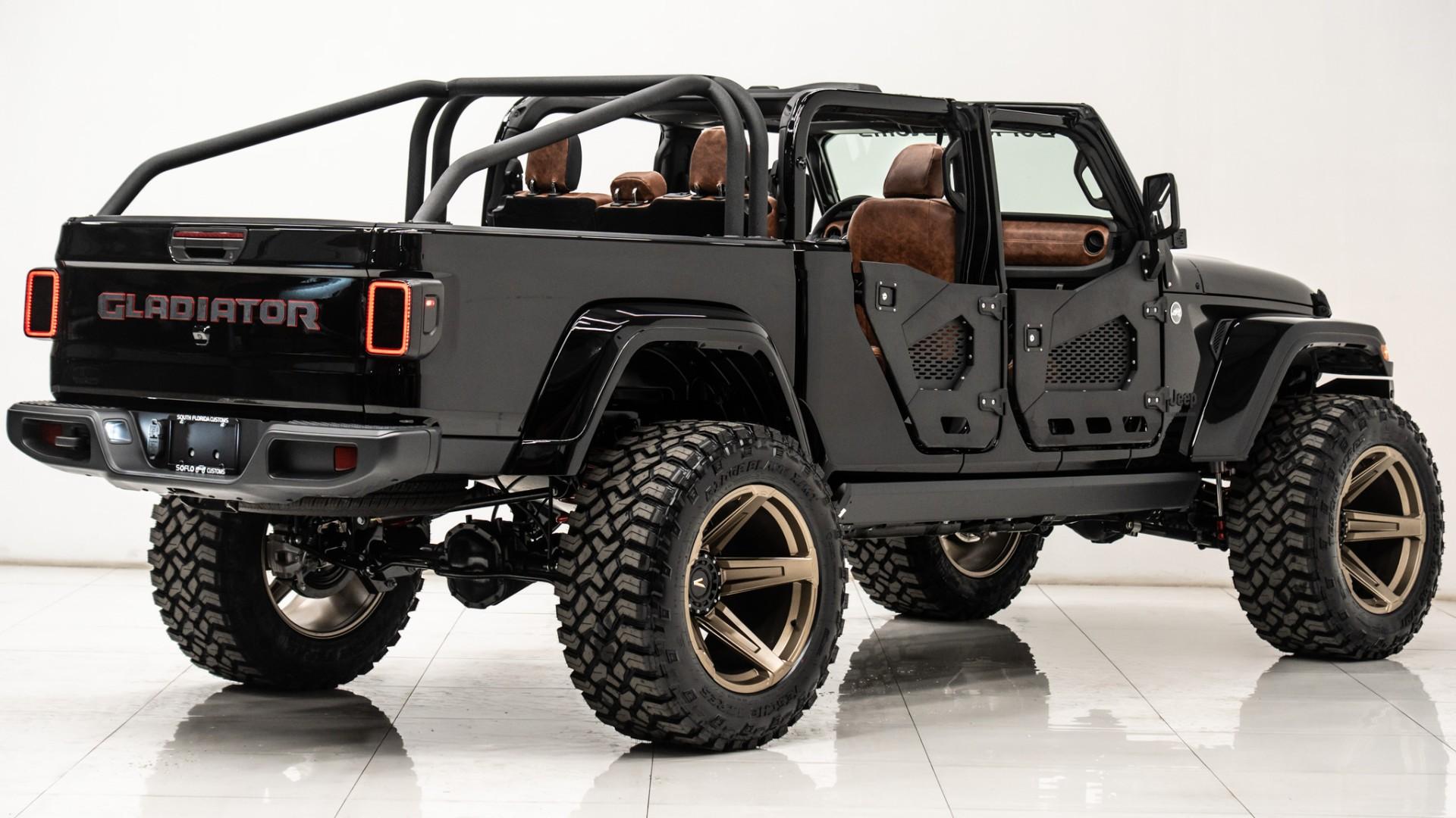 2025 JEEP GLADIATOR in Black, photo 10 of 57