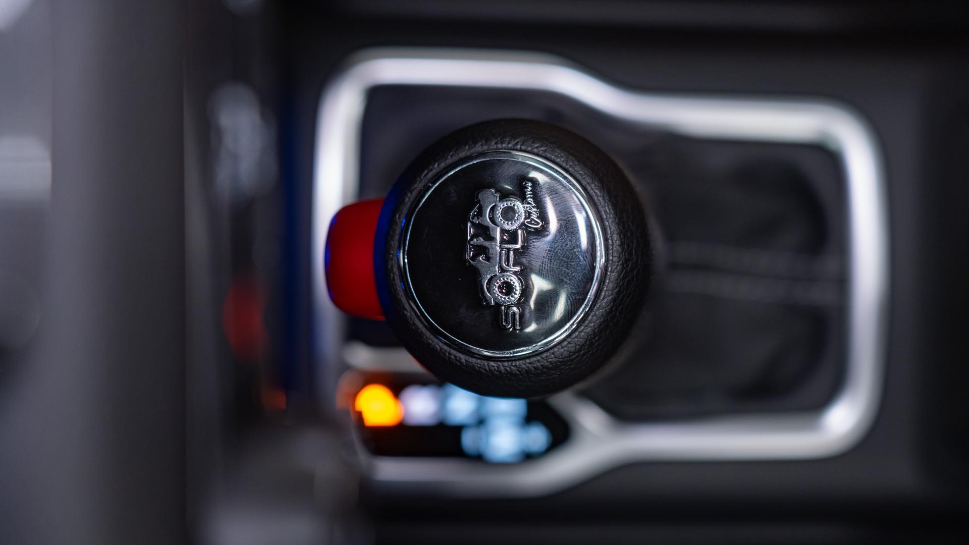 2025 JEEP GLADIATOR in Black, photo 51 of 57