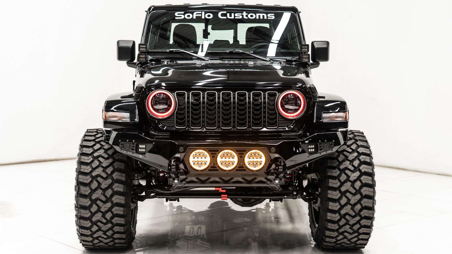 2025 JEEP GLADIATOR in Black, photo 13 of 57