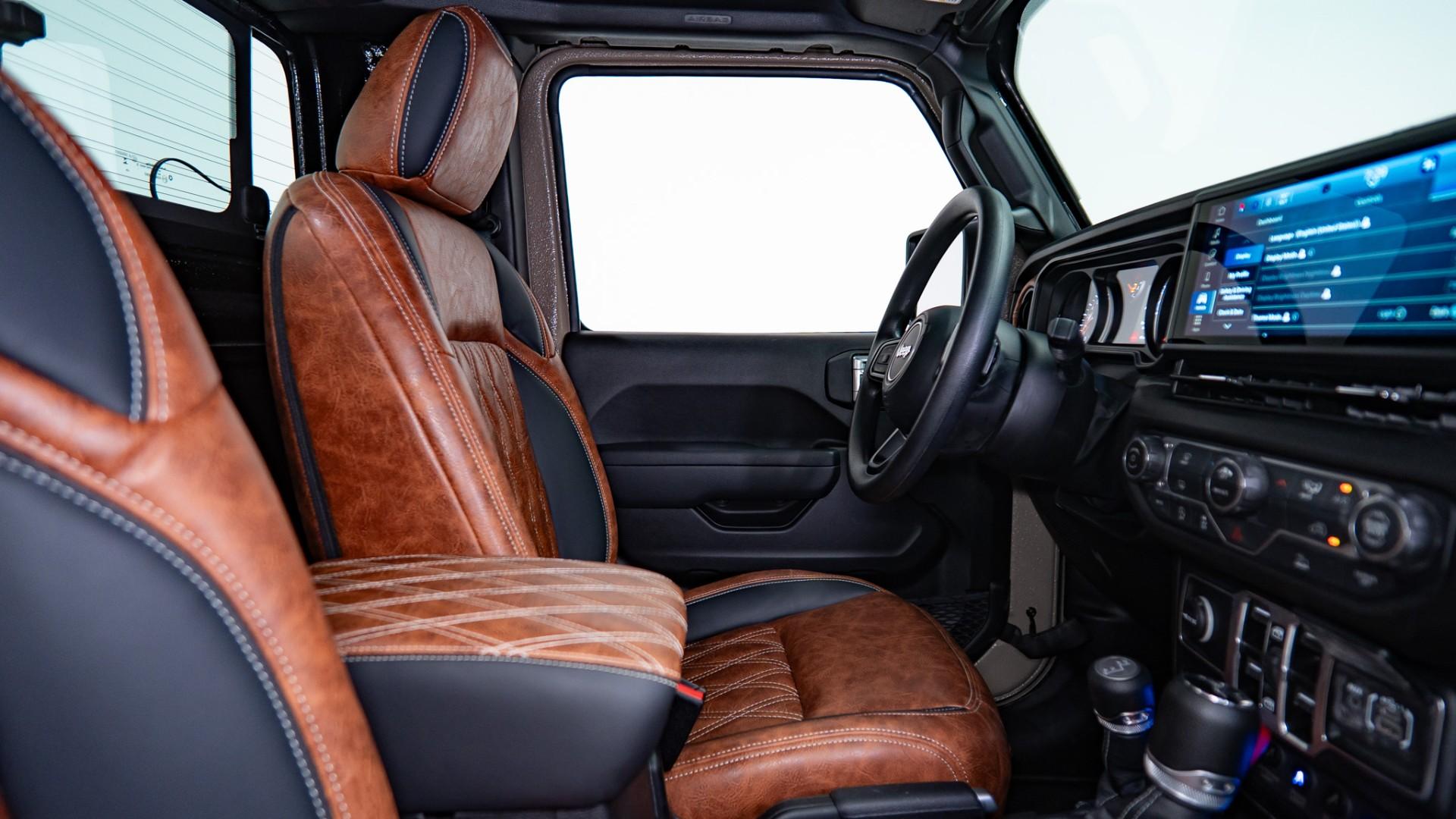 2026 JEEP WRANGLER in Tan, photo 34 of 43