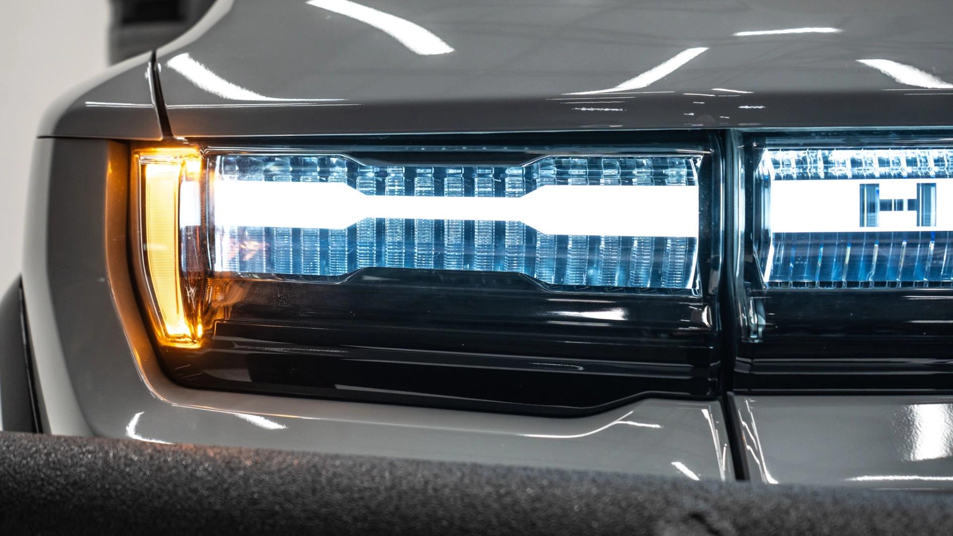 2024 GMC HUMMER EV PICKUP in Gray, photo 14 of 29