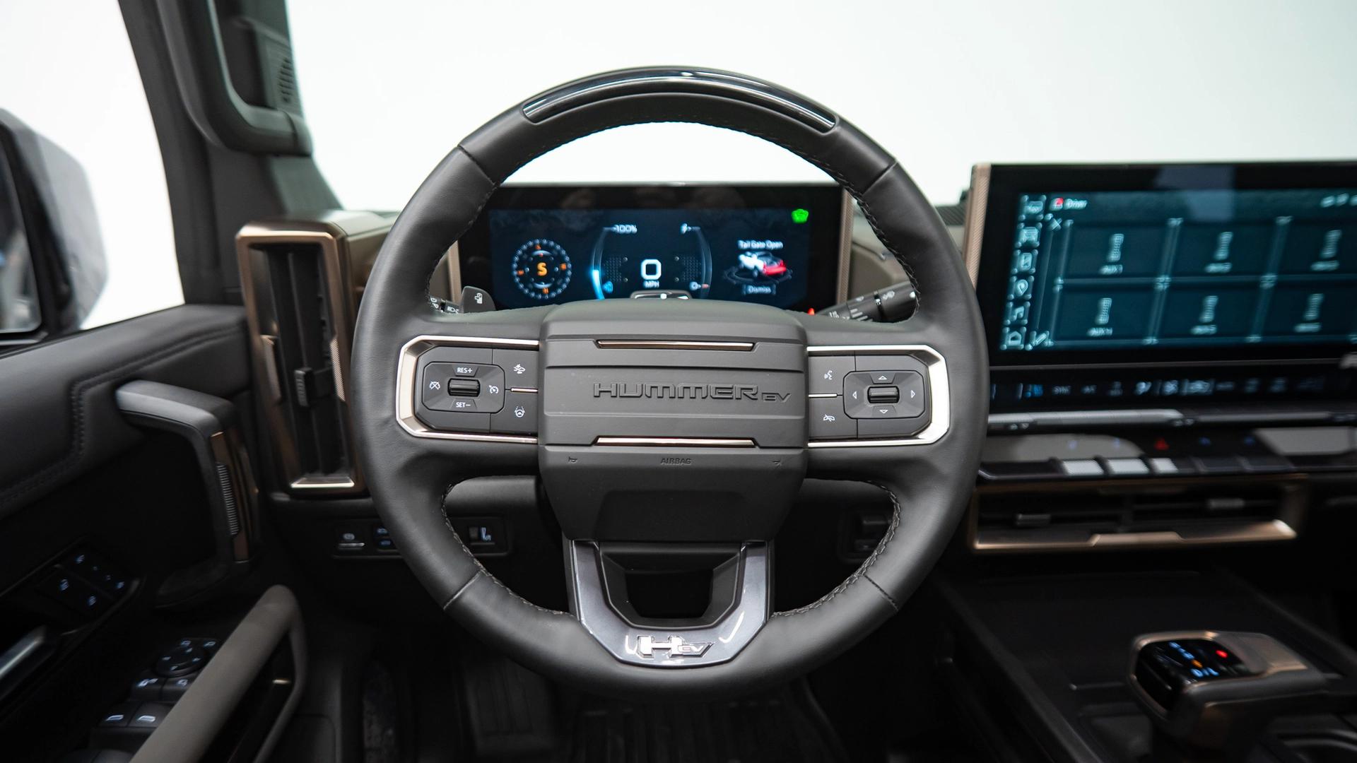 2024 GMC HUMMER EV PICKUP in Gray, photo 16 of 29