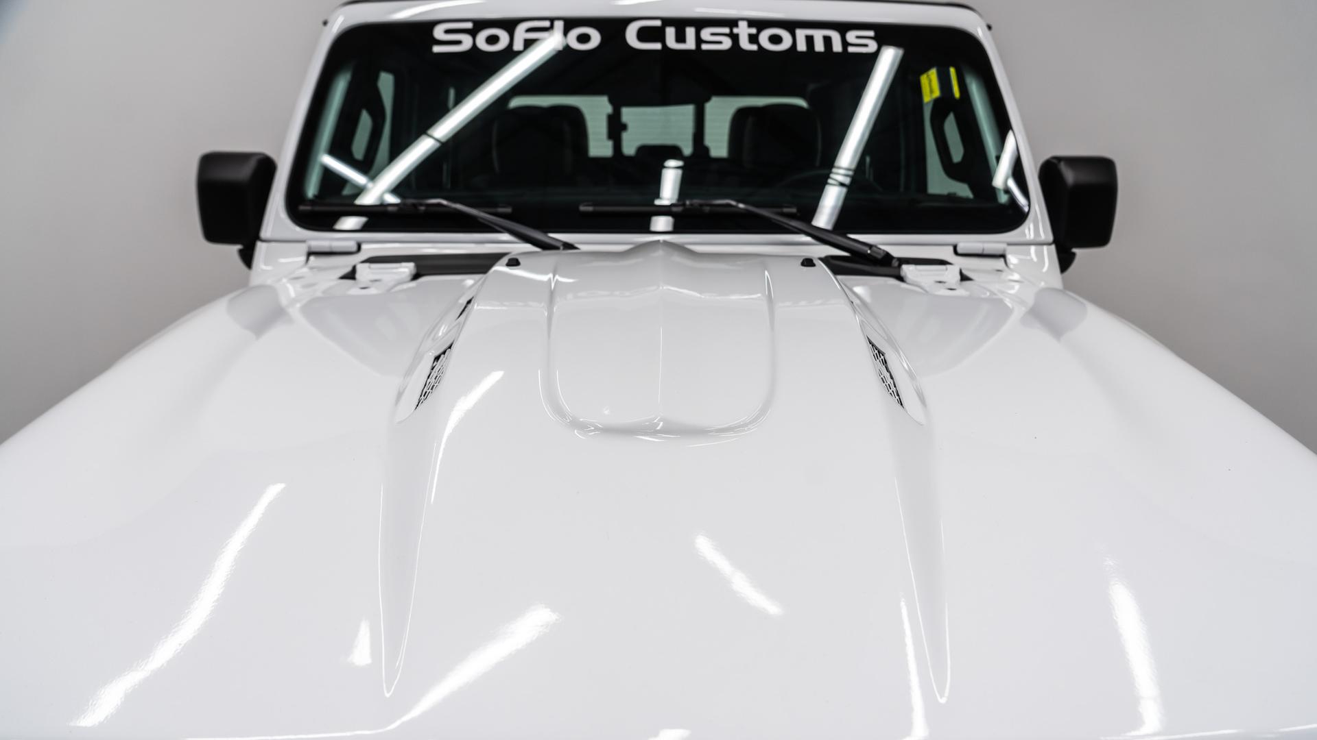 2025 JEEP GLADIATOR in White, photo 42 of 54