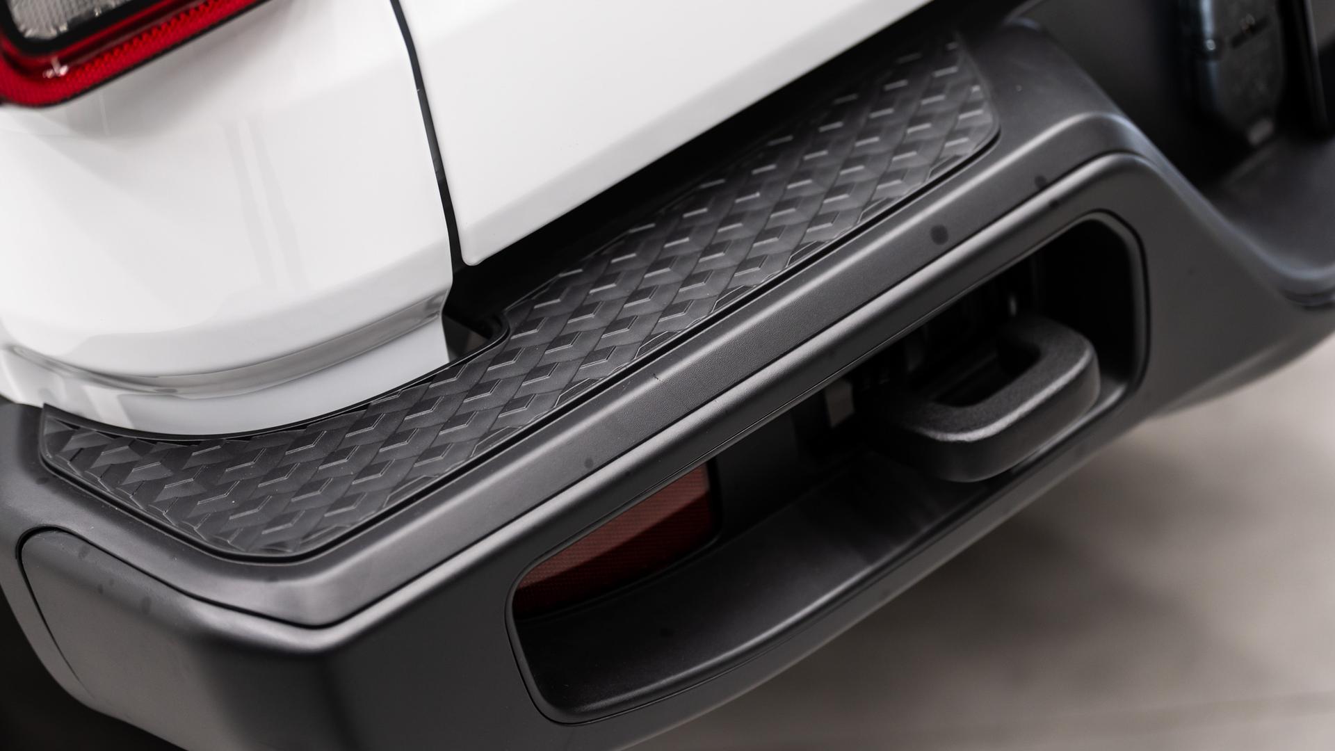 2025 JEEP GLADIATOR in White, photo 48 of 54