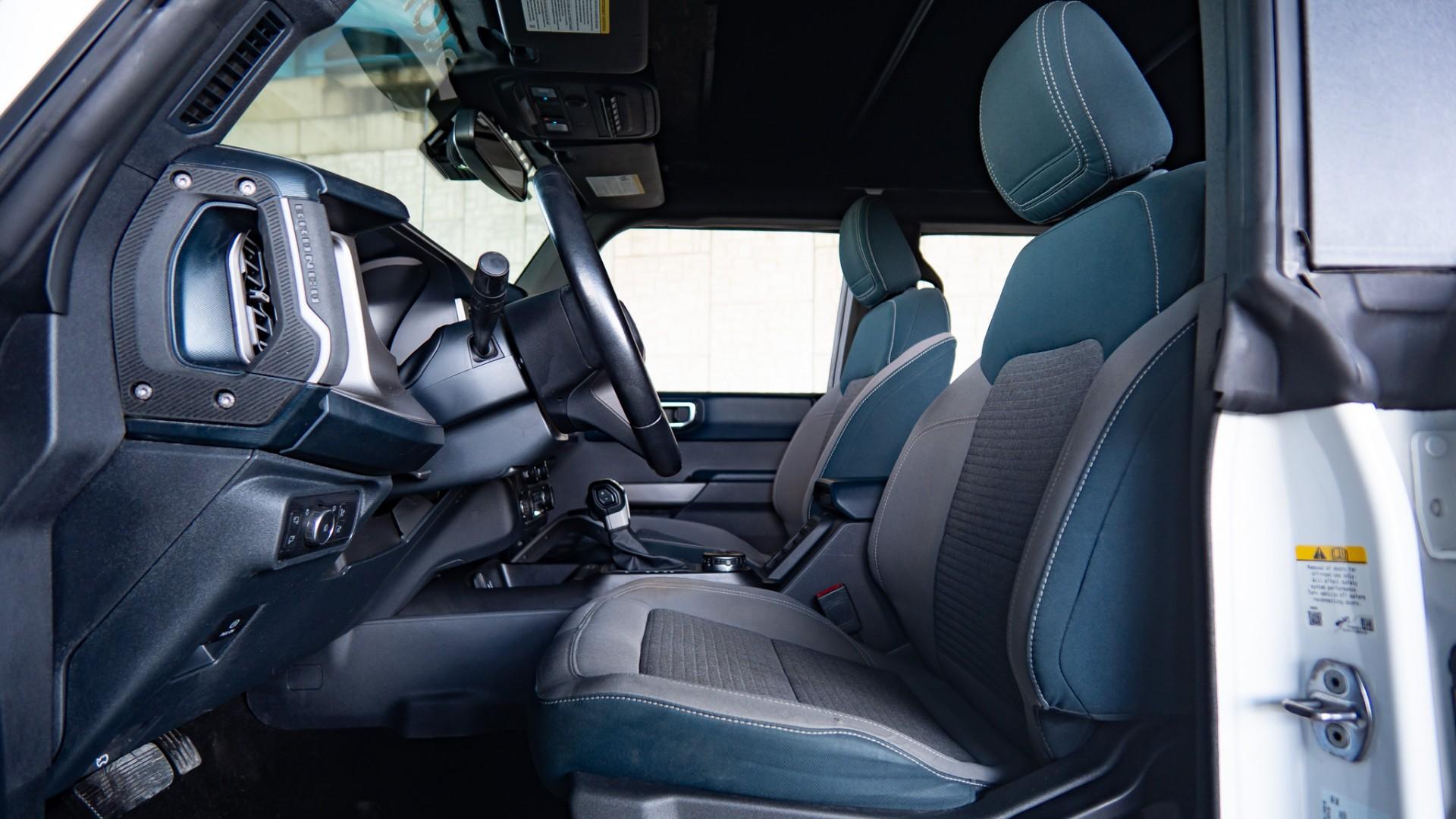 2021 FORD BRONCO in Oxford White, photo 18 of 48