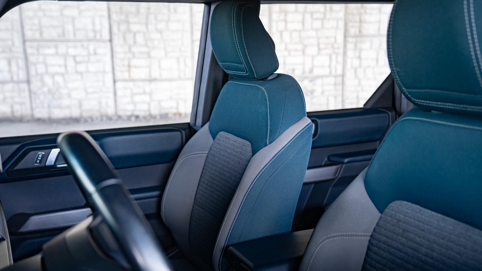 2021 FORD BRONCO in Oxford White, photo 19 of 48