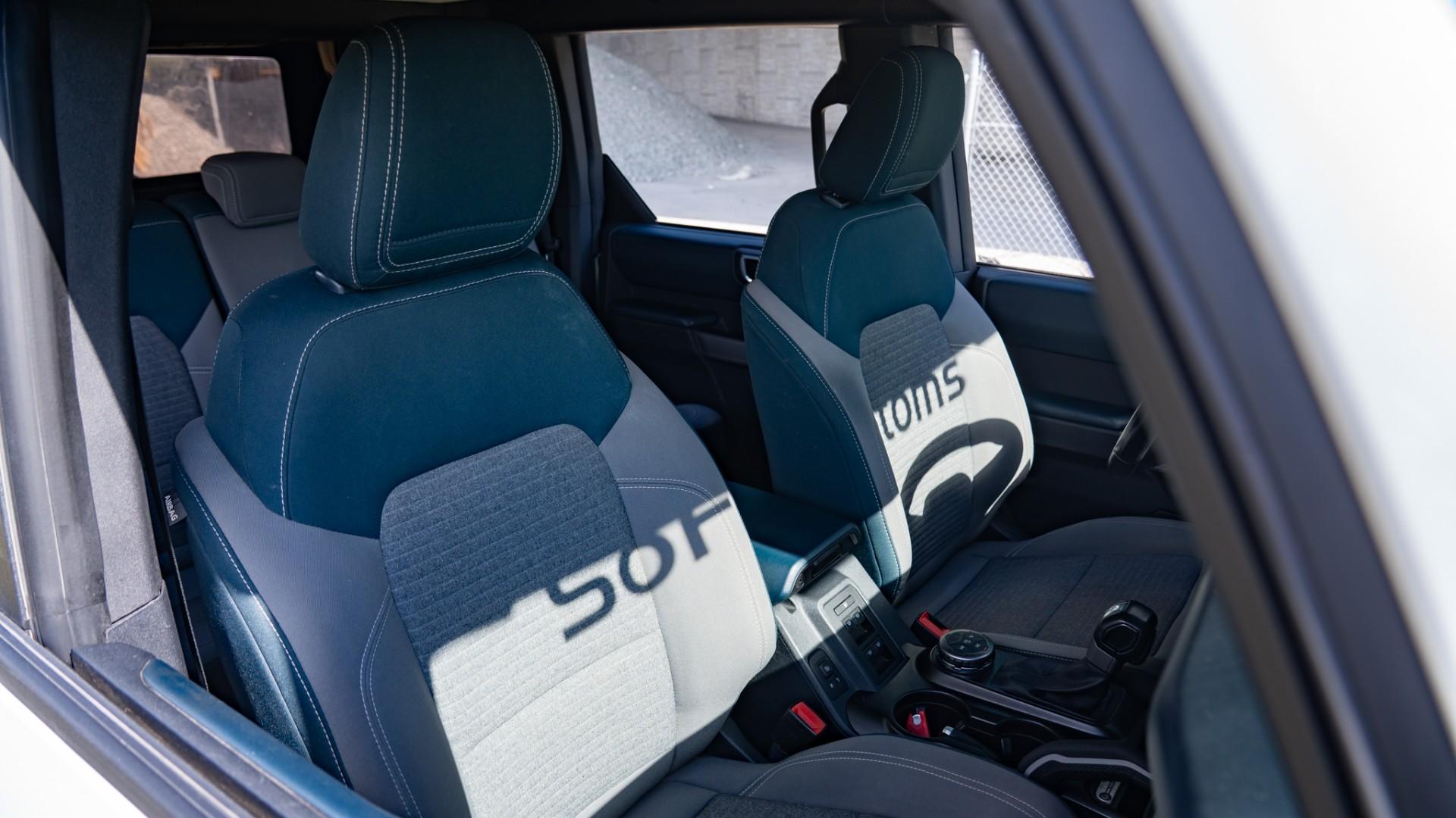 2021 FORD BRONCO in Oxford White, photo 26 of 48