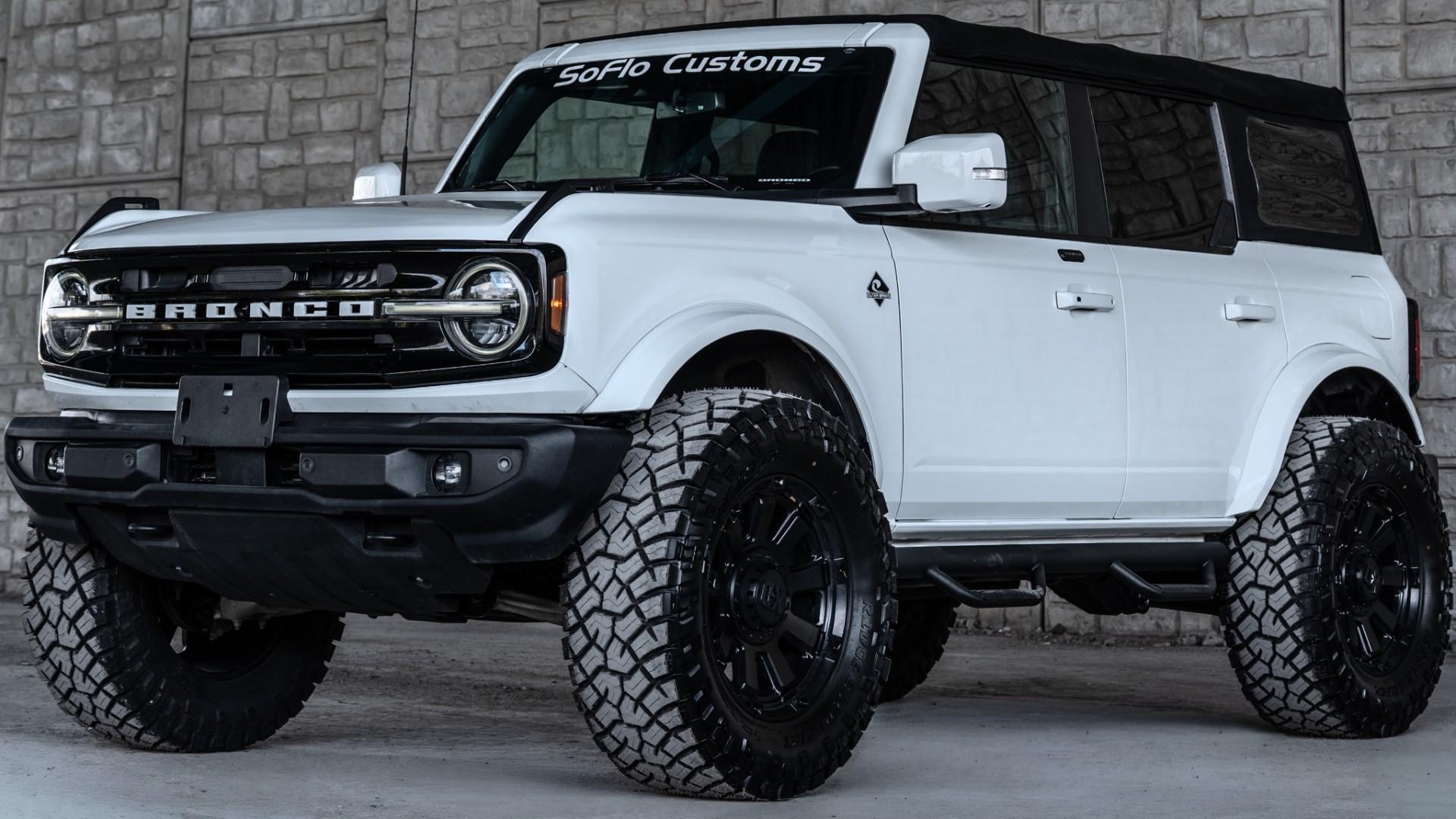2021 FORD BRONCO in Oxford White, photo 4 of 48