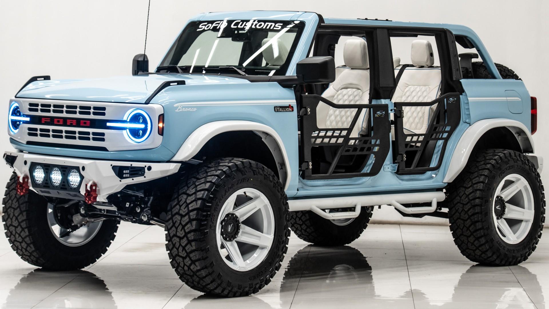 2025 FORD BRONCO in Robins Egg Blue, photo 14 of 57