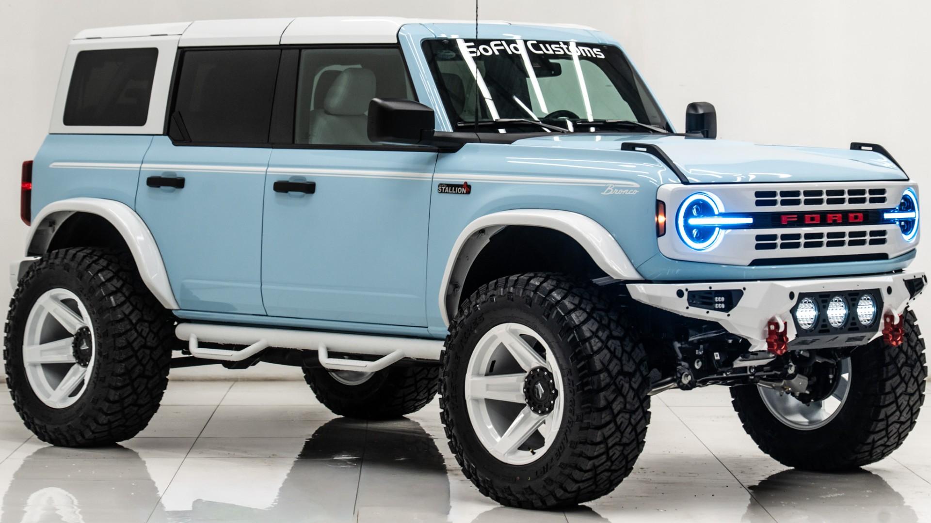 2025 FORD BRONCO in Robins Egg Blue, photo 12 of 57