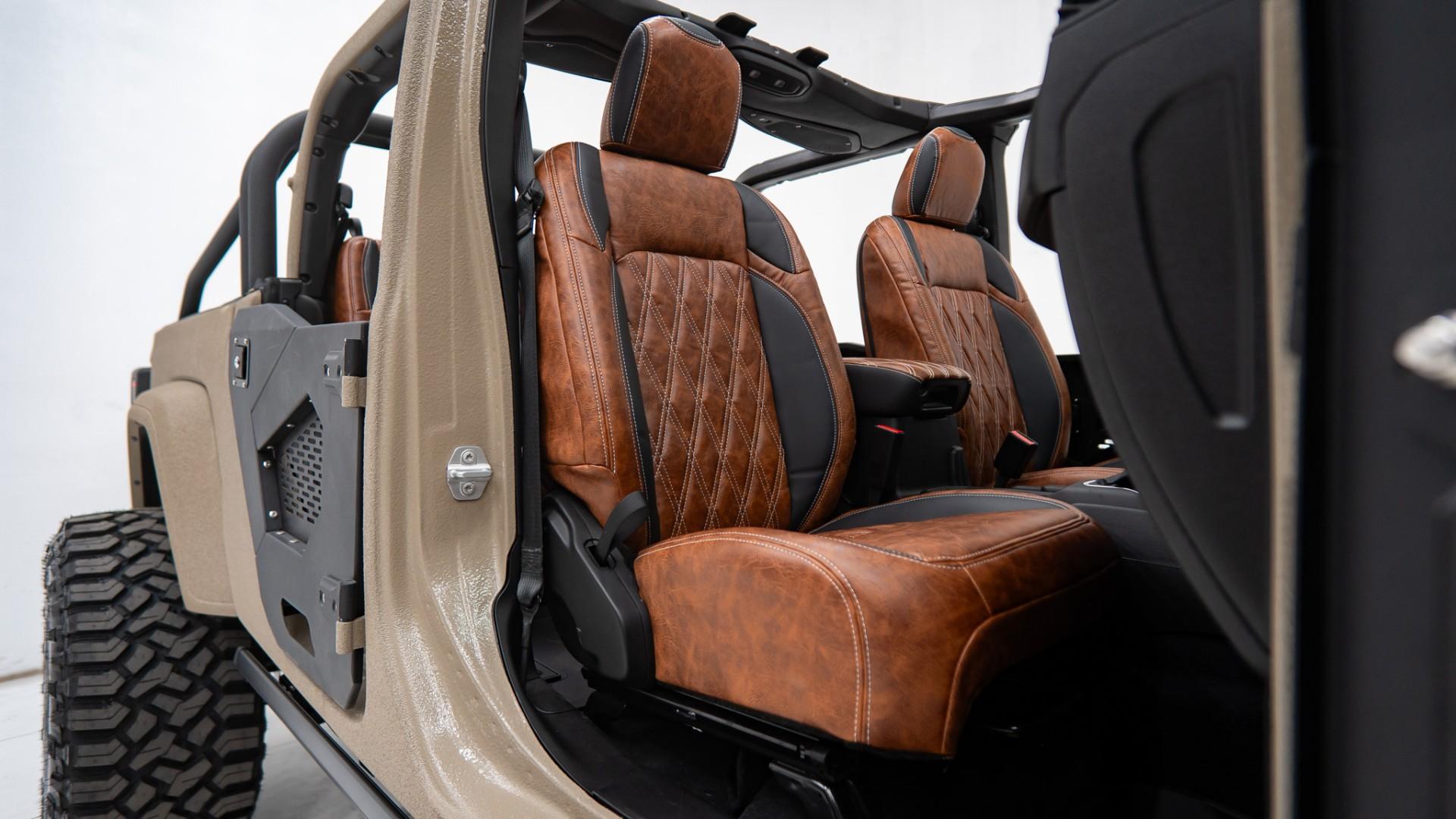 2025 JEEP GLADIATOR in Tan, photo 46 of 59