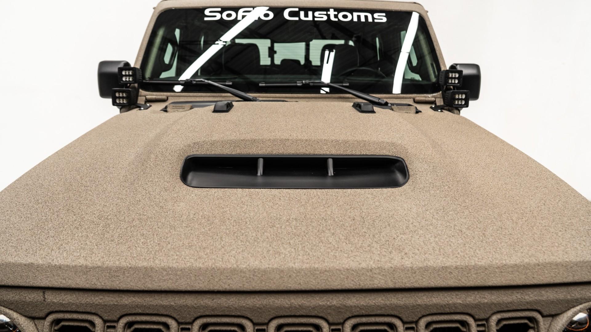 2025 JEEP GLADIATOR in Tan, photo 23 of 59