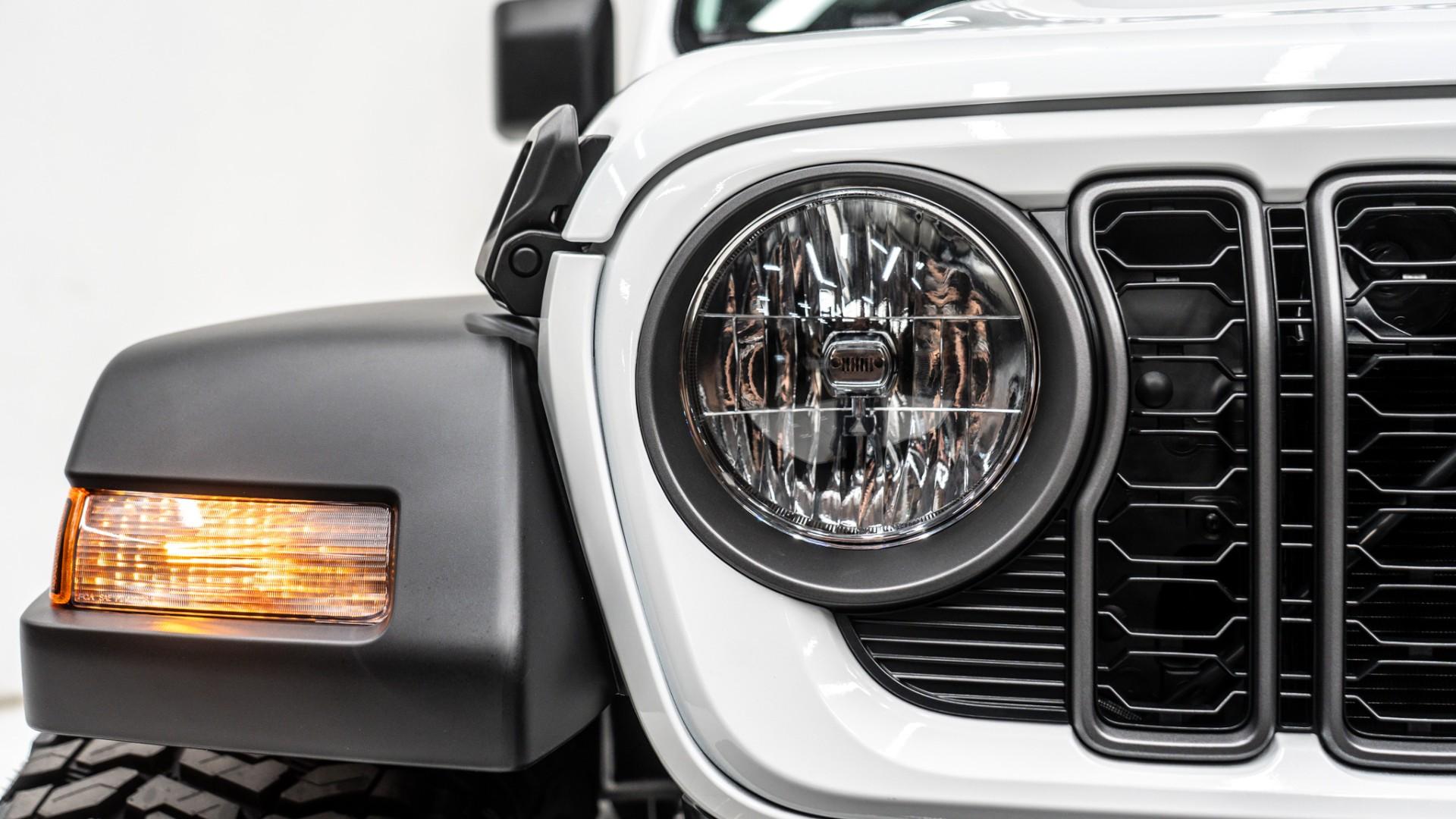 2026 JEEP WRANGLER in White, photo 18 of 52