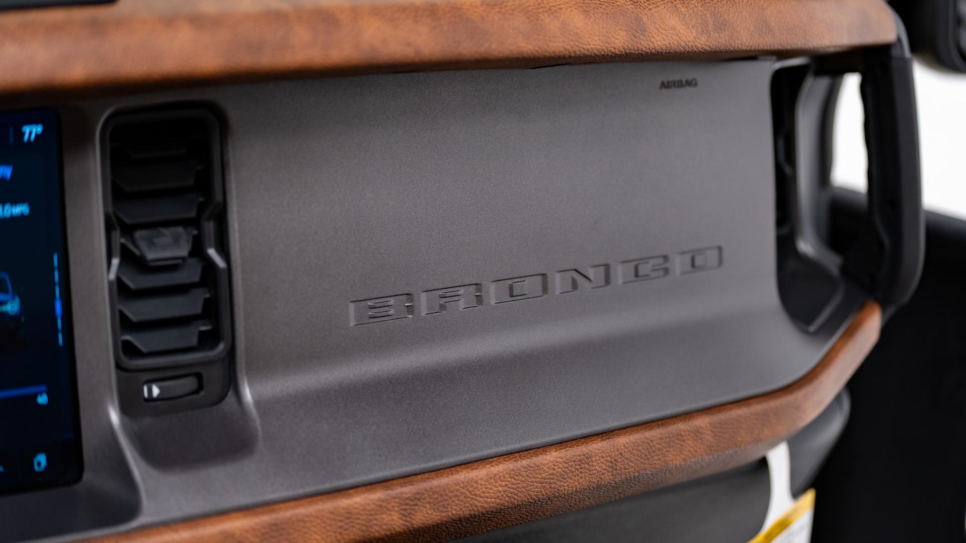 2025 FORD BRONCO in Yellow, photo 25 of 51