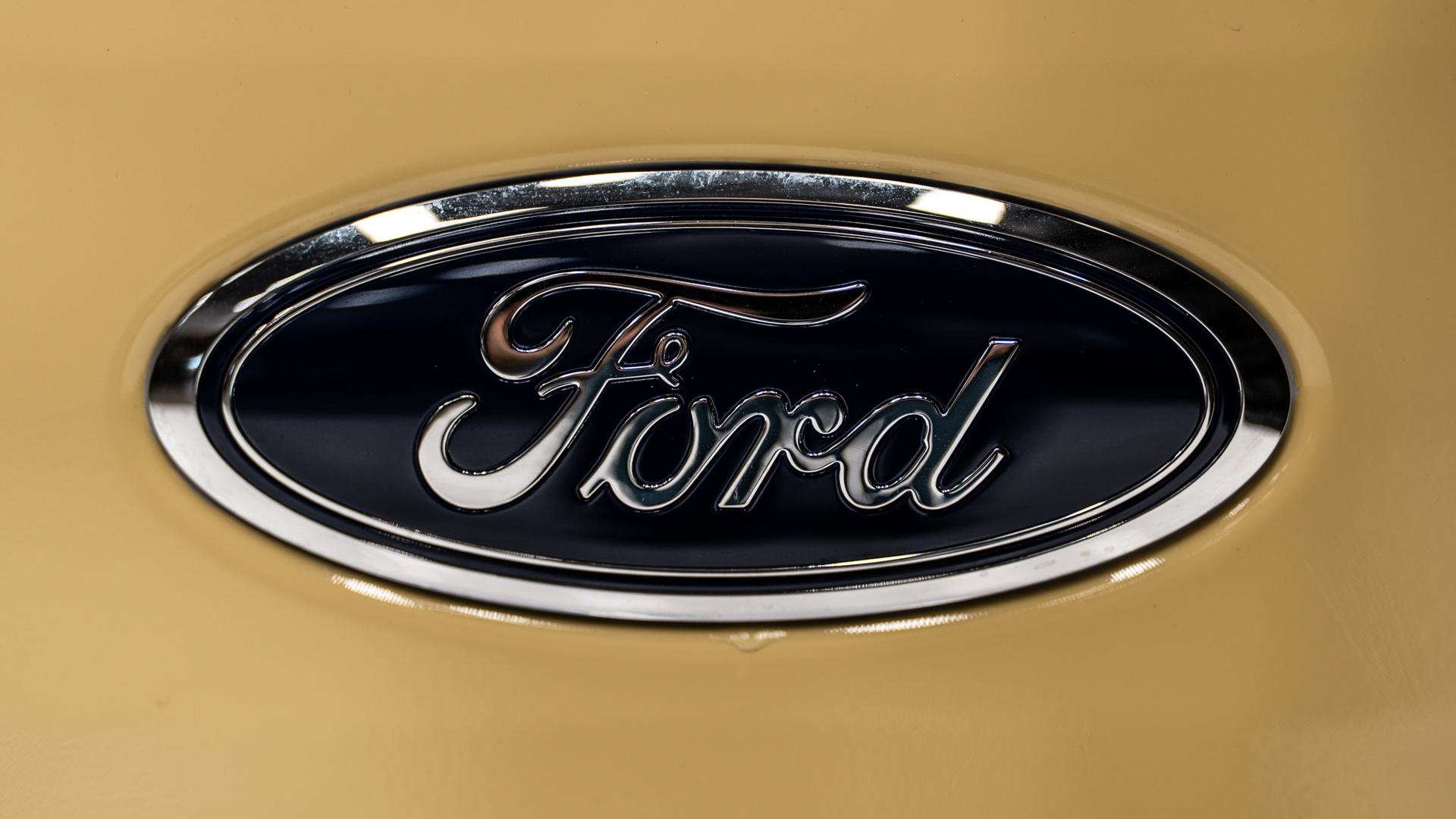 2025 FORD BRONCO in Yellow, photo 41 of 51