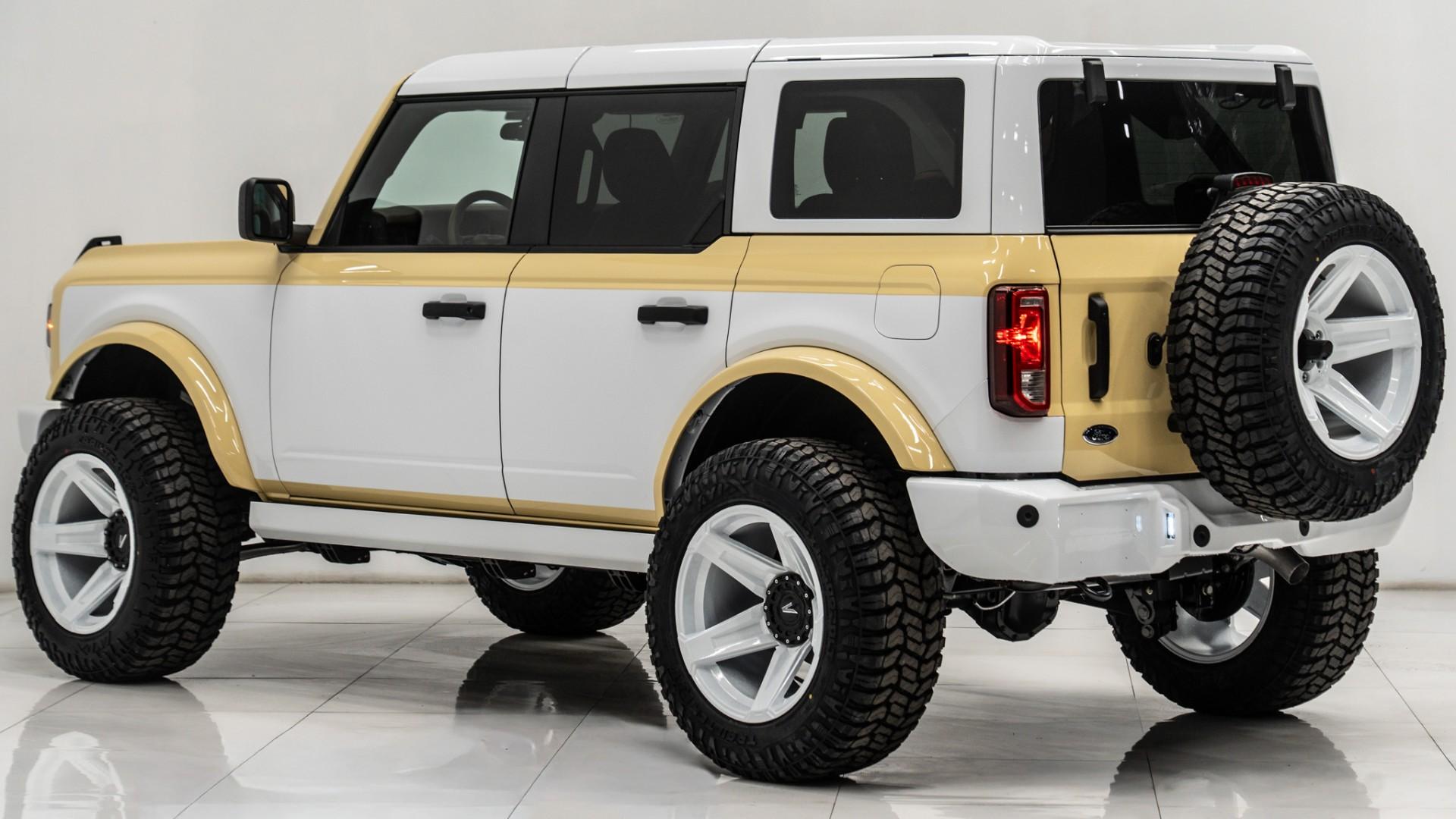 2025 FORD BRONCO in Yellow, photo 4 of 51