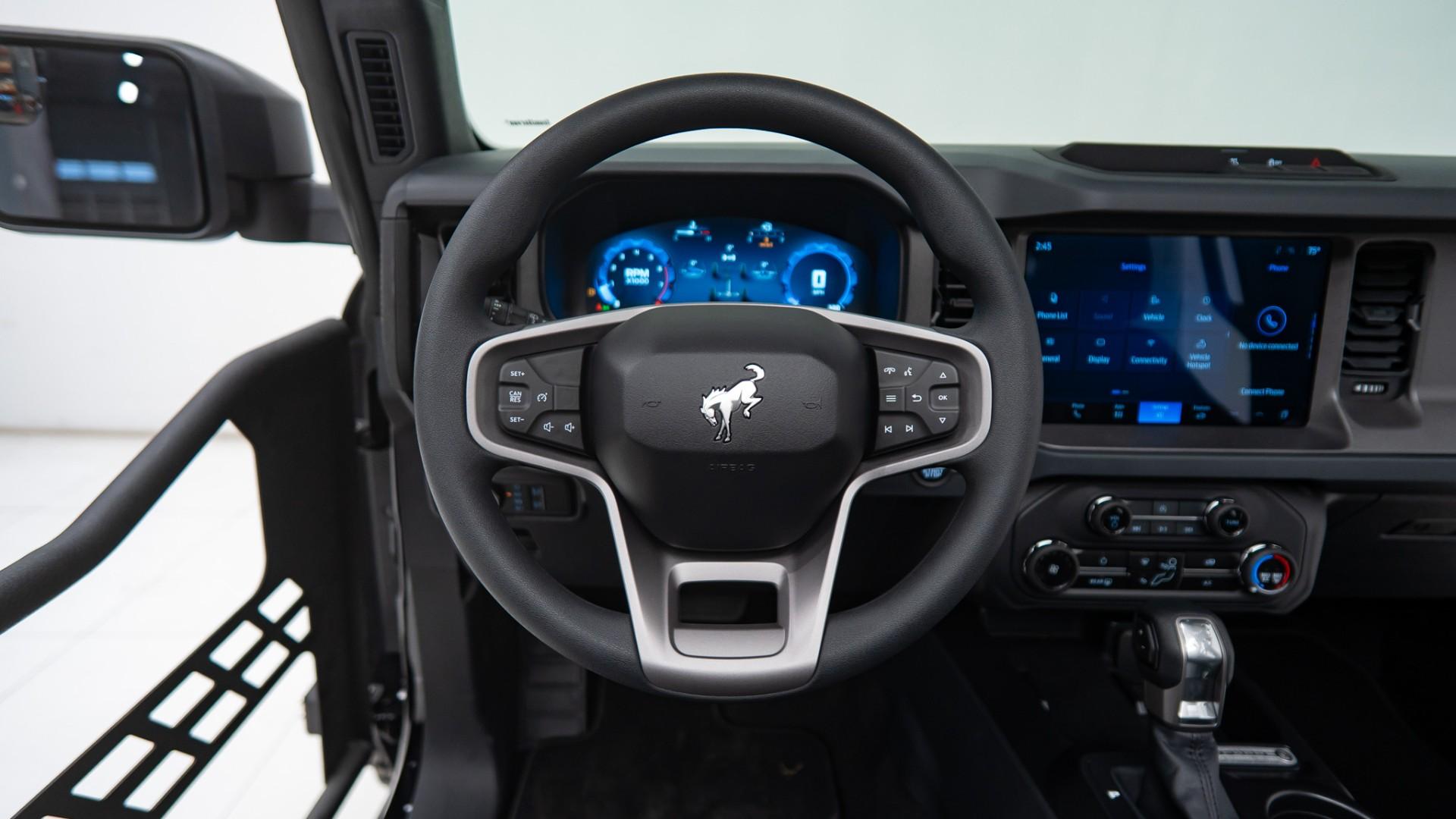 2025 FORD BRONCO in Black, photo 32 of 49