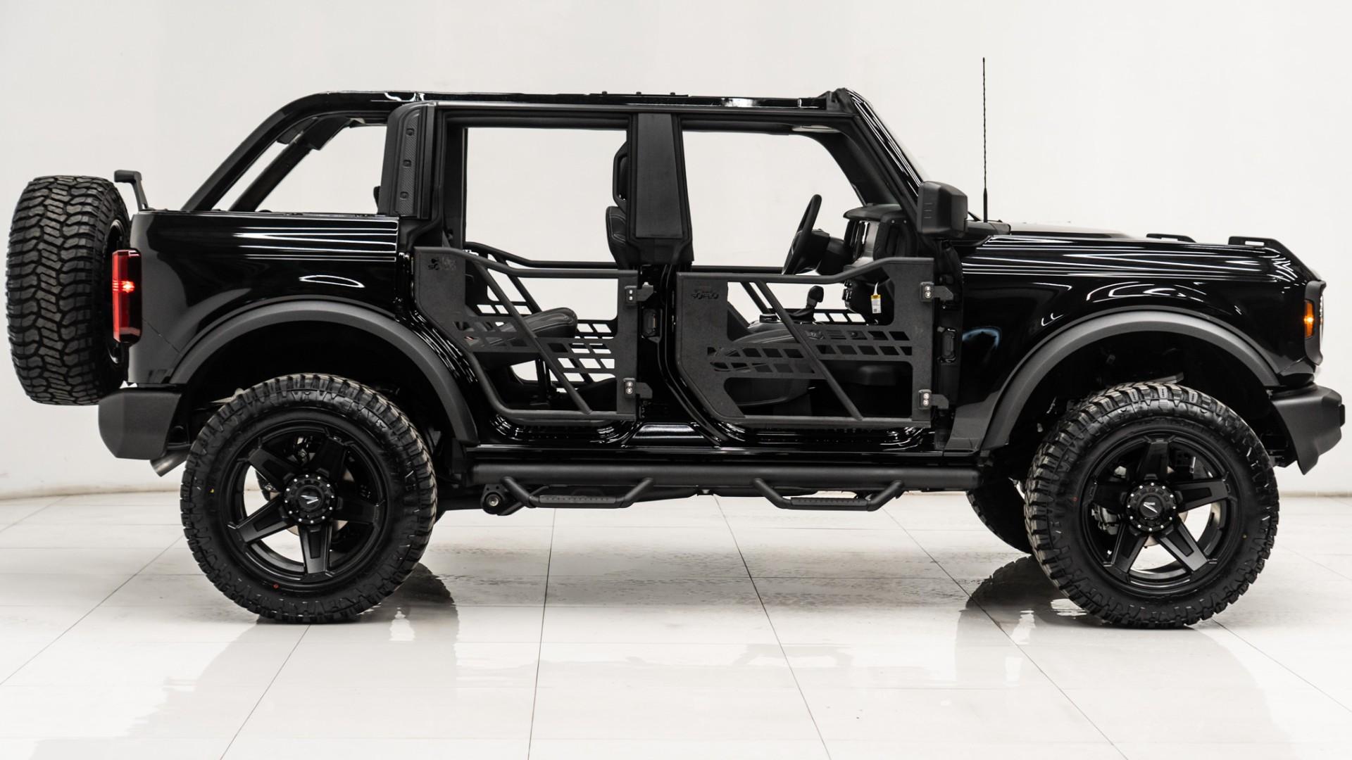 2025 FORD BRONCO in Black, photo 11 of 49