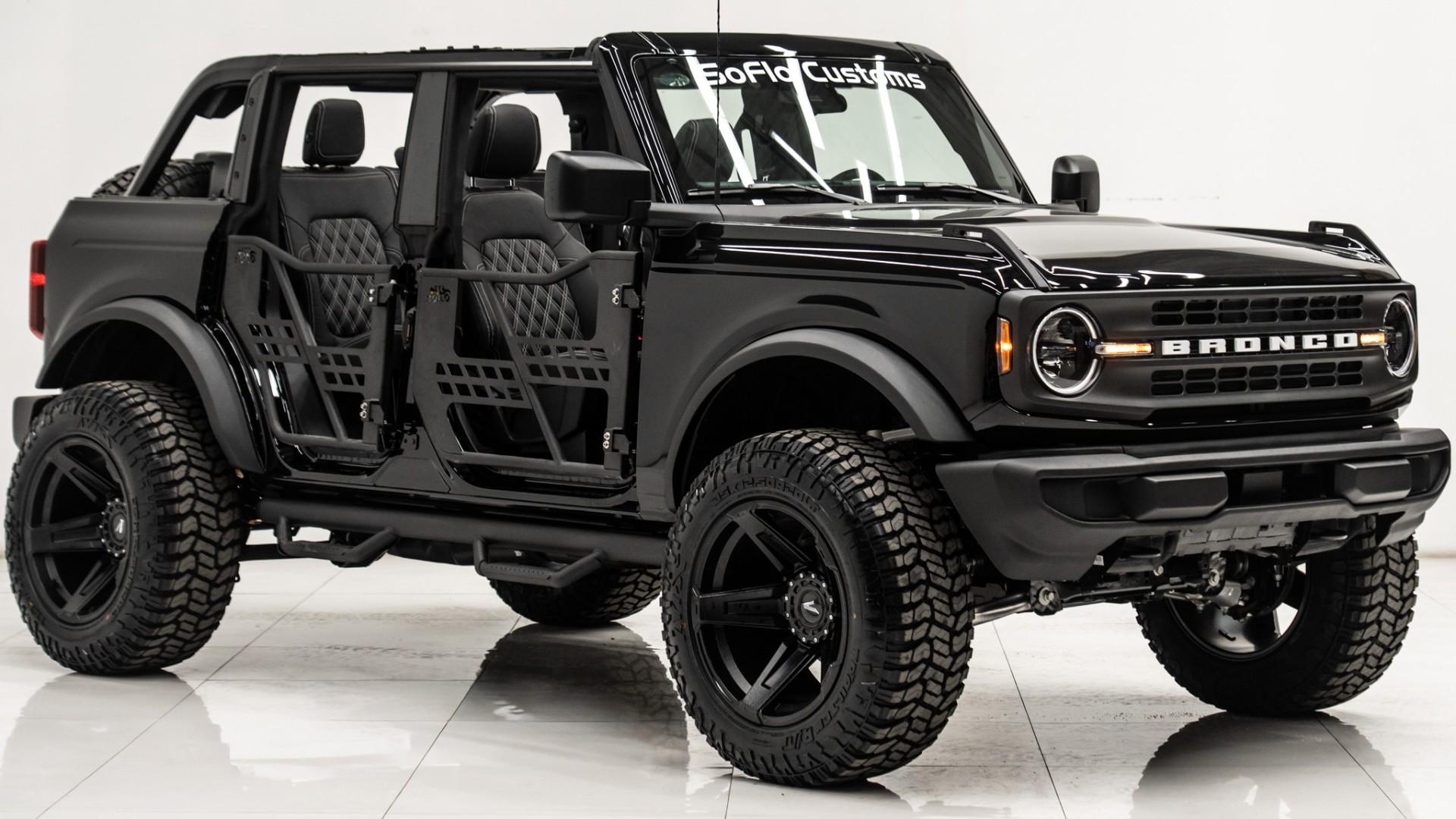 2025 FORD BRONCO in Black, photo 3 of 49